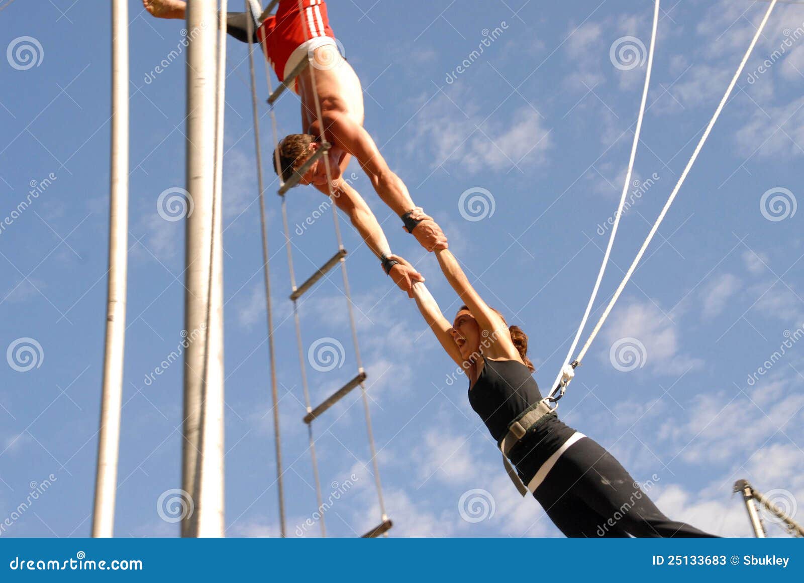 Kerri Kasem editorial stock photo. Image of trapeze, kasem - 25133683
