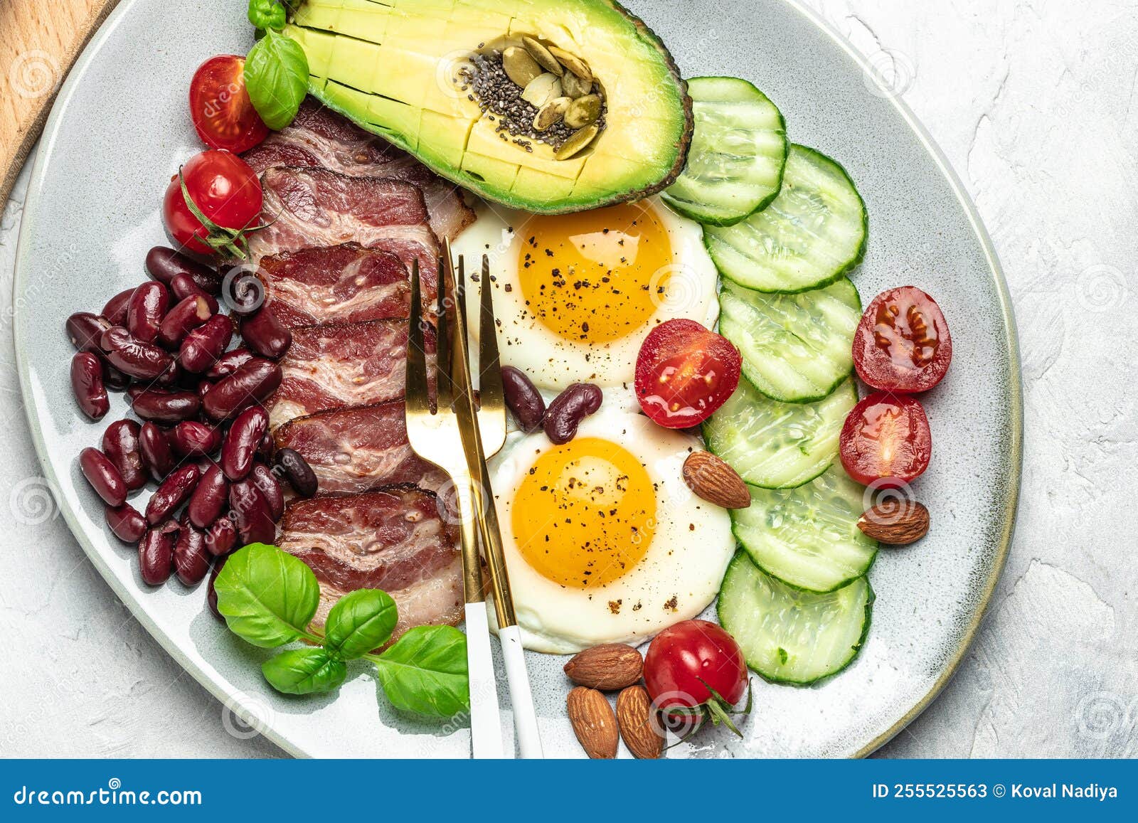 Avocado And Egg Keto Breakfast Ideas Avocado And Egg Keto Breakfast Ideas