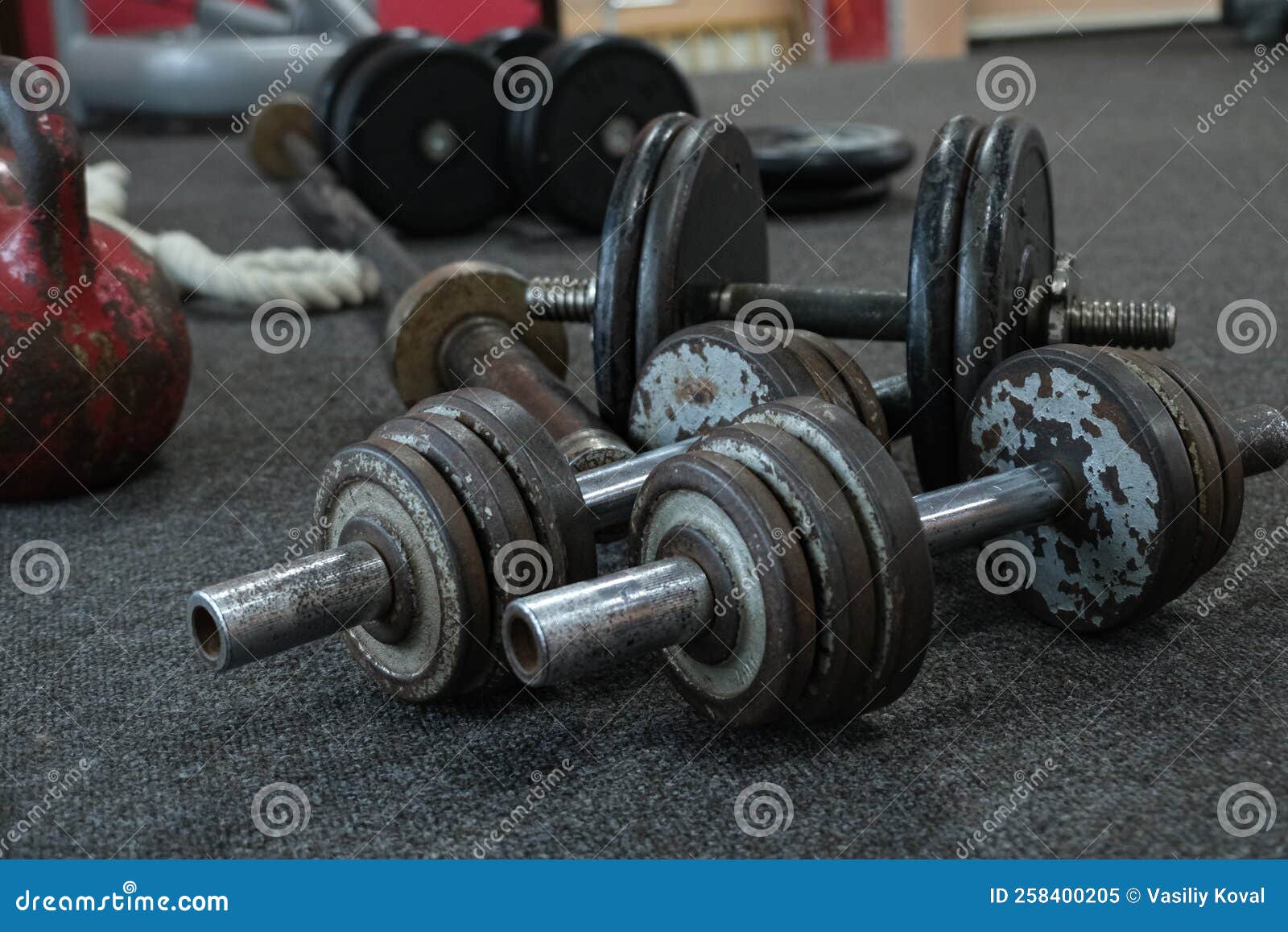 Kettlebell and dumbbell stock image. Image of bodybuilding 258400205
