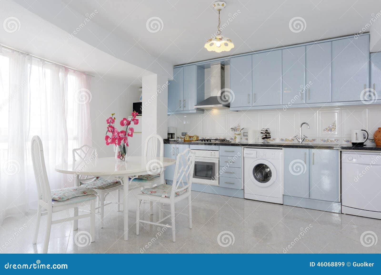 Blauwe keuken royalty vrije stock afbeelding afbeelding: 2433196