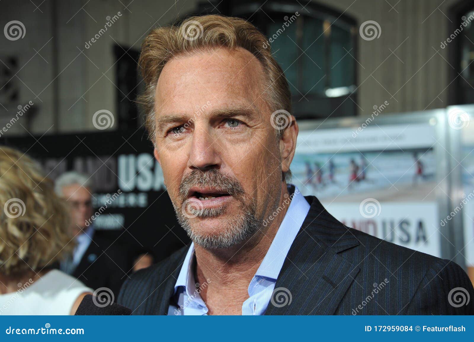 Kevin Costner Pays Tribute To Ray Liotta For 'Field Of Dreams' Game |  DoYouRemember?
