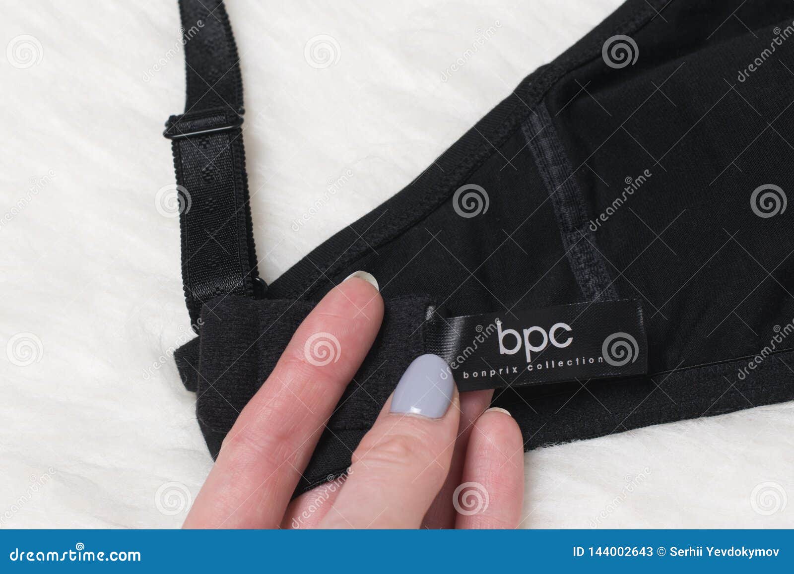 KHARKOV, UKRAINE - MARCH 04, 2019: Label BPC Bonprix Collection of Black  Cotton Bra in Female Hand. Fashion Lingerie Concept Editorial Stock Photo -  Image of female, elegant: 144002643