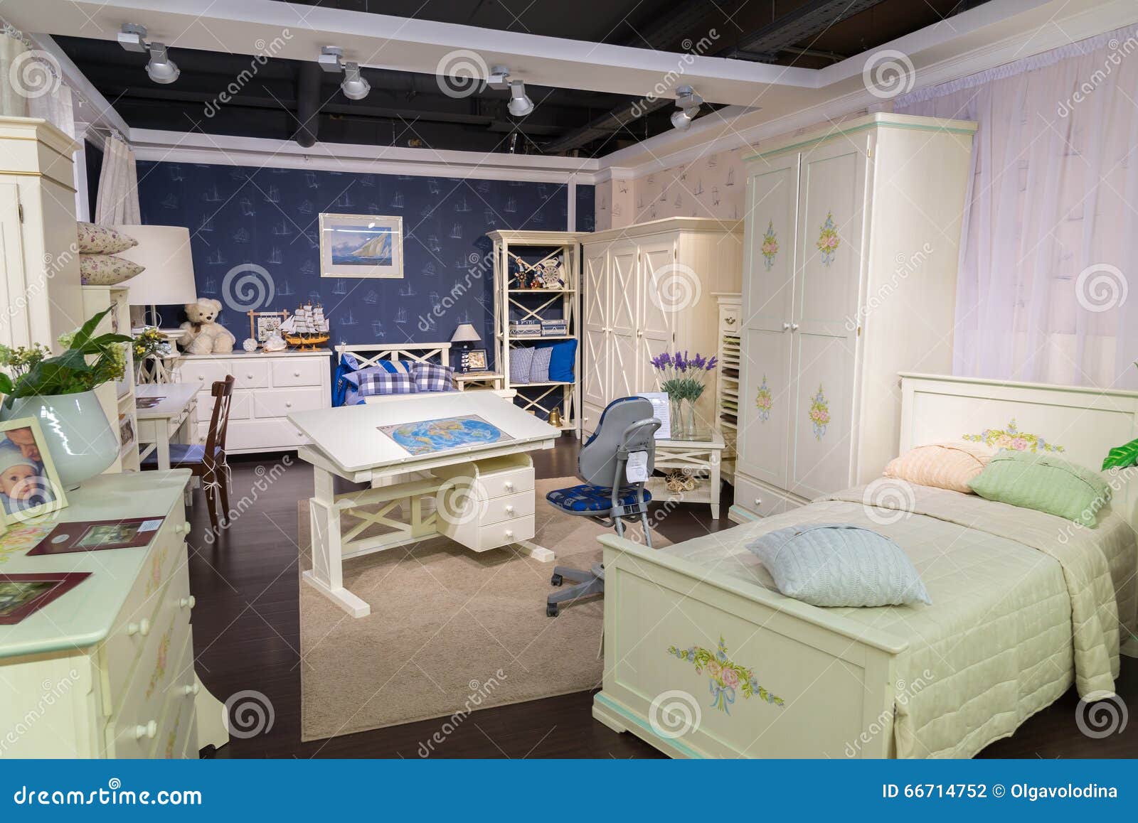 children furniture shop