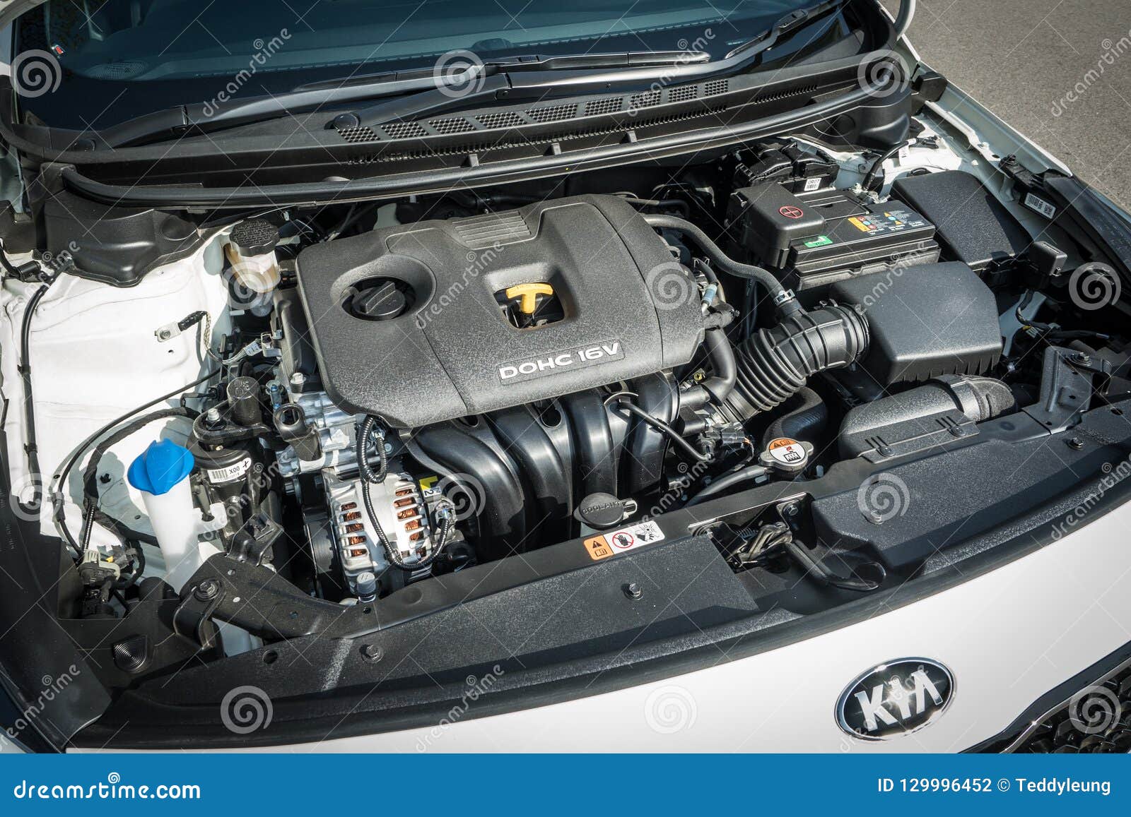 KIA Cerato 2018 Engine editorial photography. Image of luxury 129996452