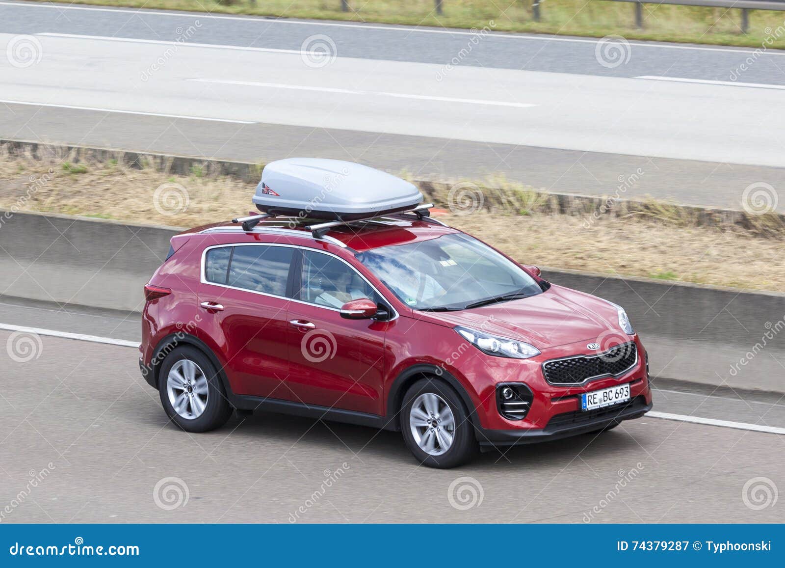 Kia sportage roof cargo box deals
