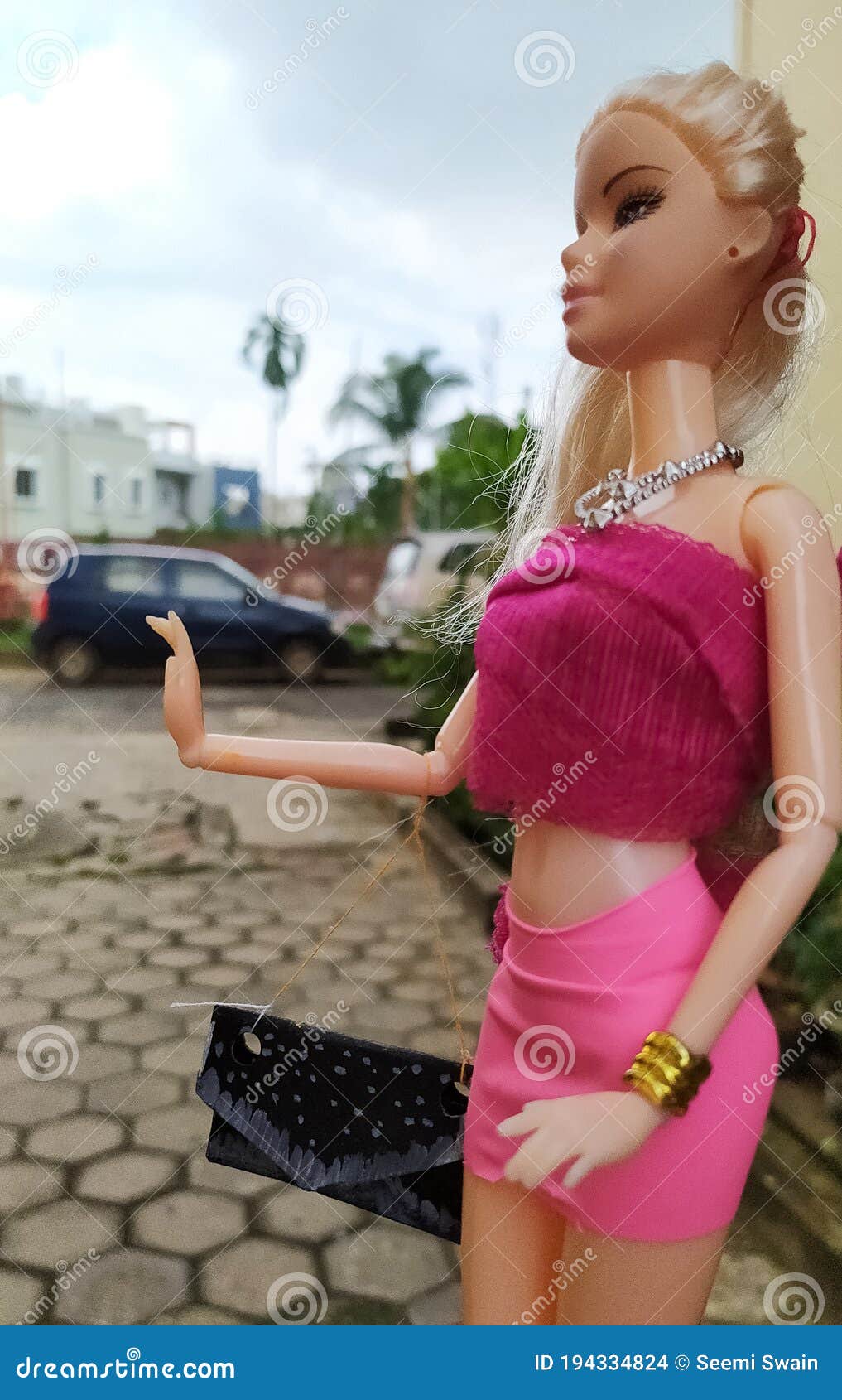 Kids Barbie Doll Wearing Pink Fashion Outfit Editorial Stock Image - Image  of model, wearing: 194334824