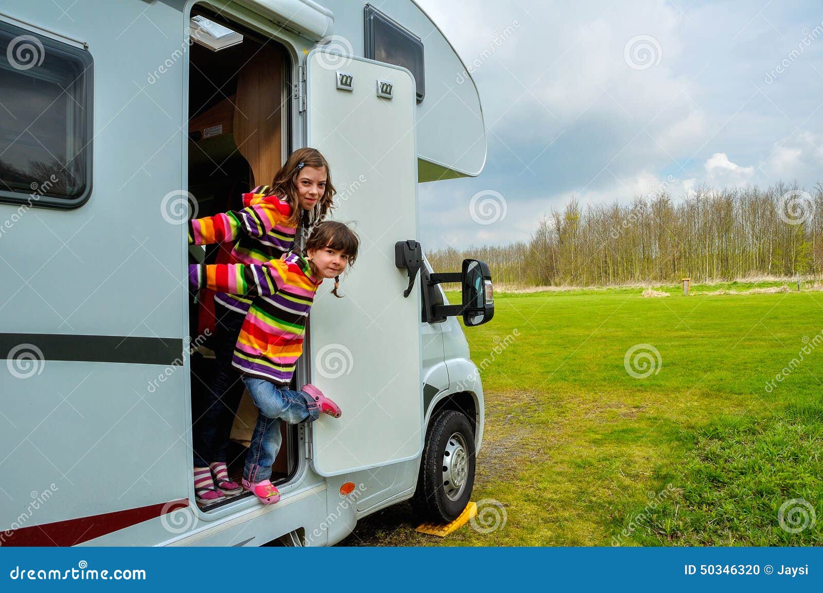 kids in camper (rv), family travel in motorhome