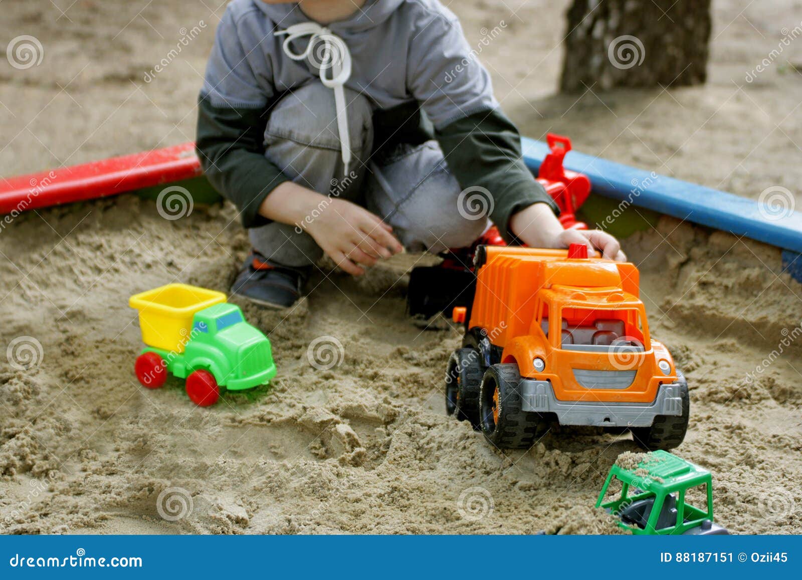 kids in the sandbox kids in the sandbox