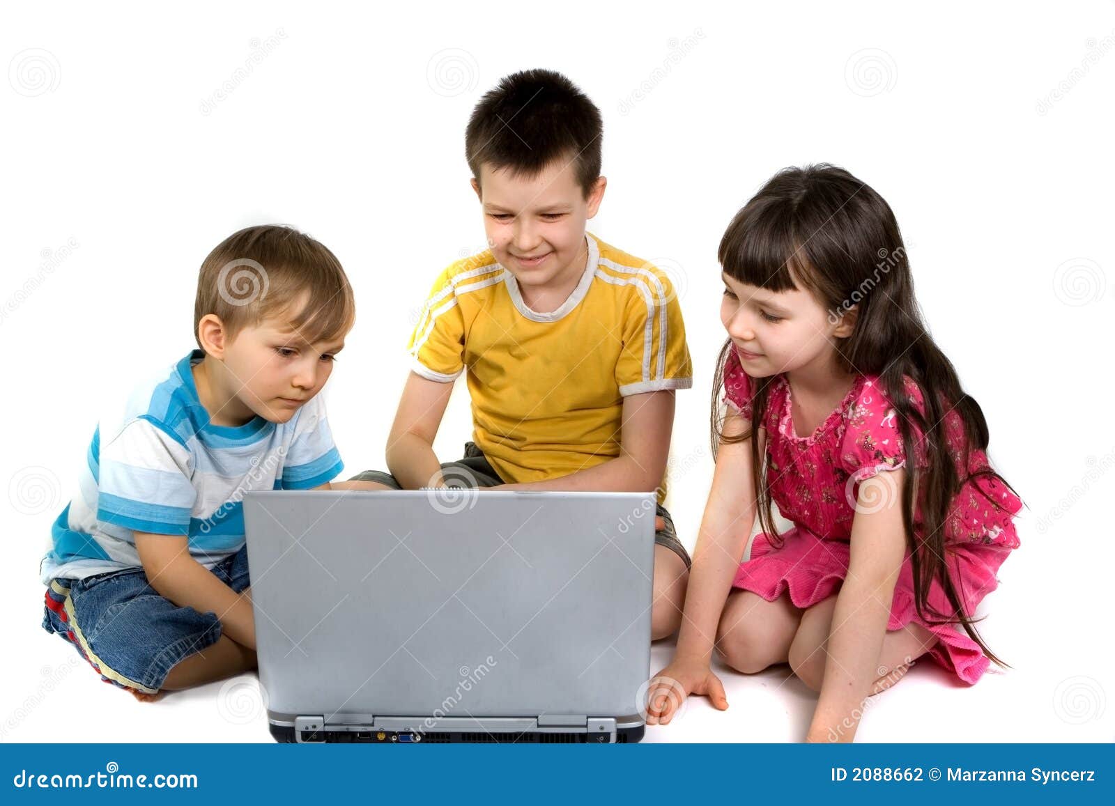 children playing computer