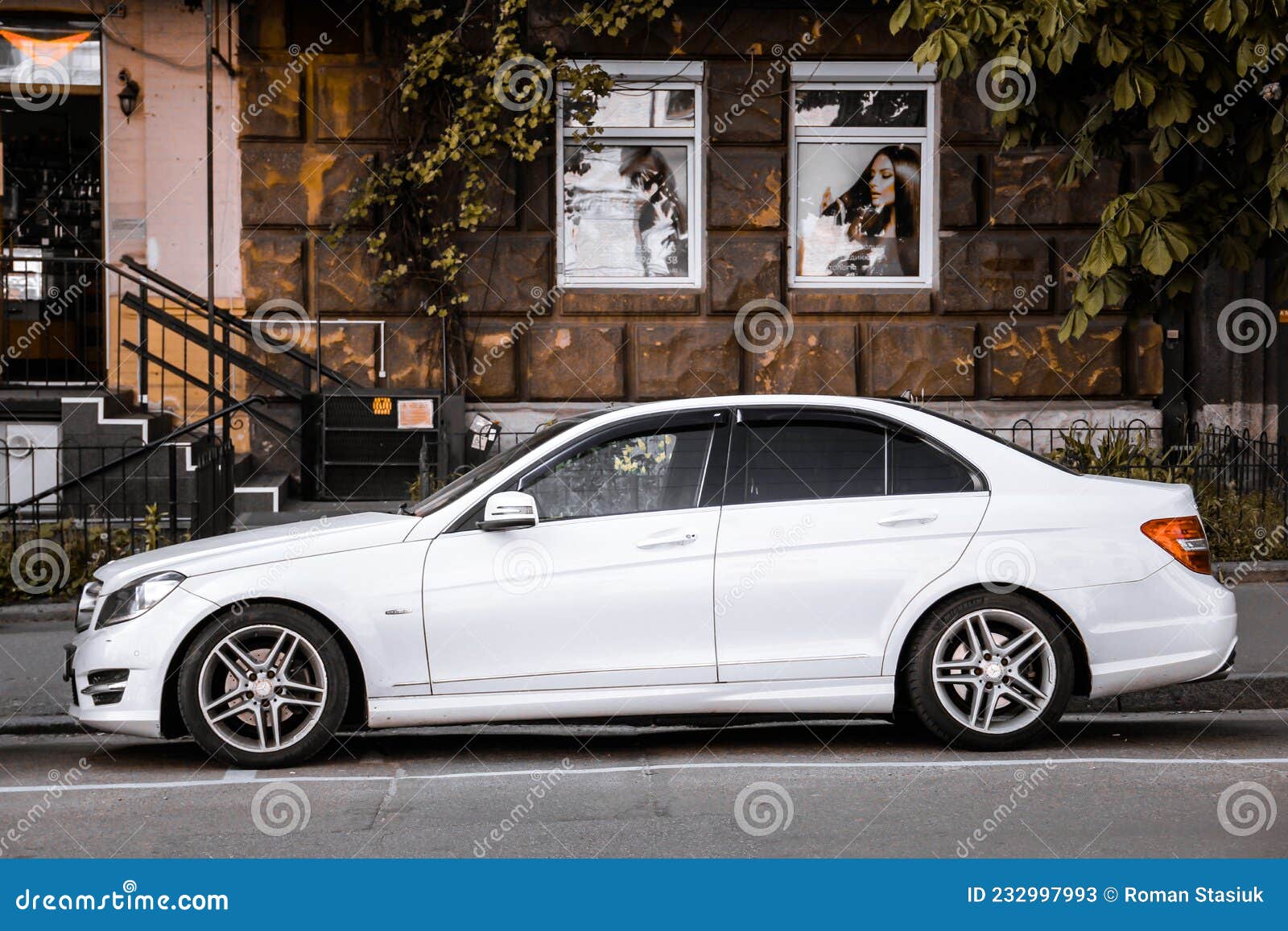 Kiev, Ukraine - May 22, 2021: White Mercedes-Benz C Class W204 in the city  Stock Photo - Alamy, mercedes w204 