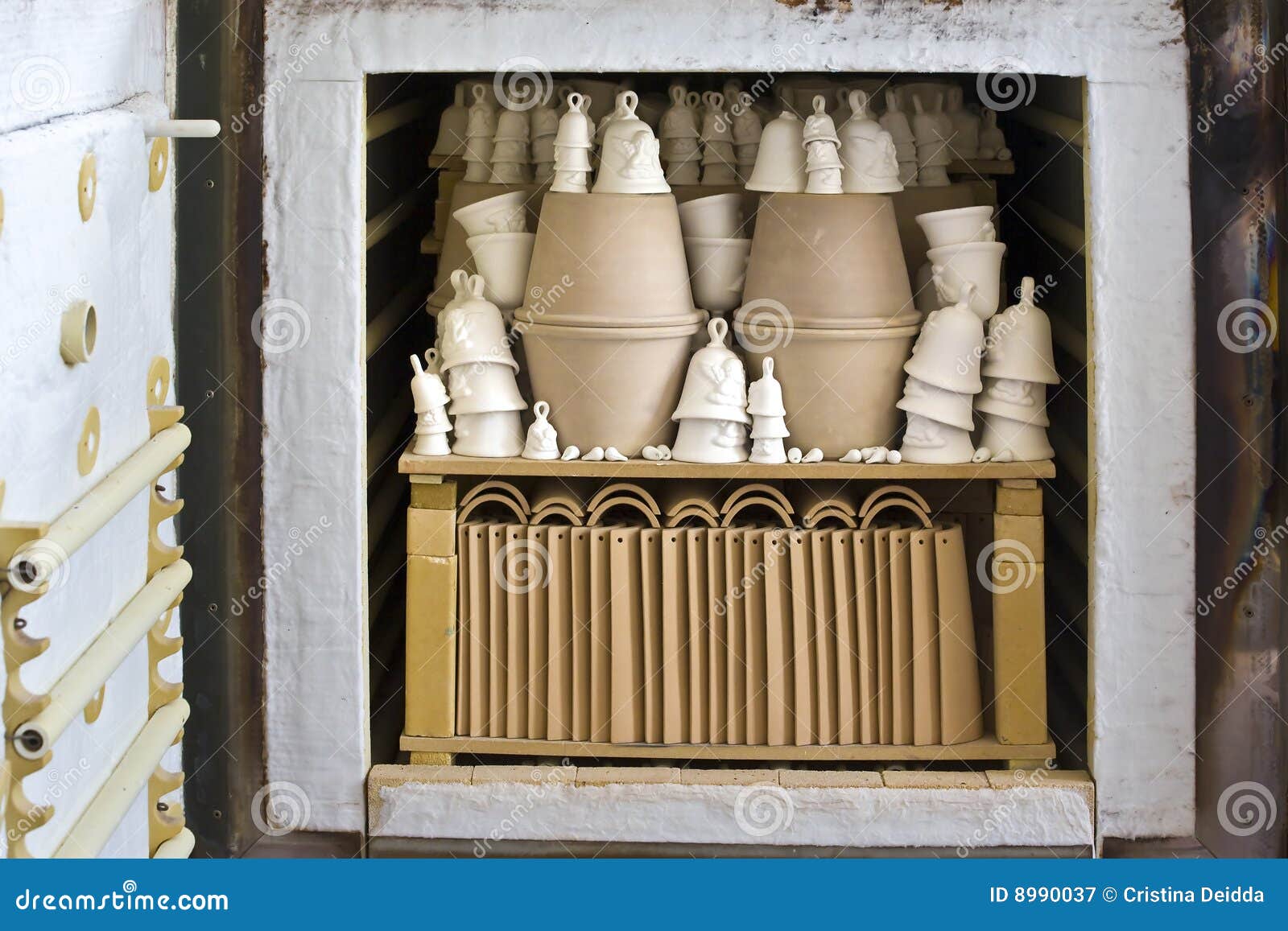 Kiln firing of ceramics stock image. Image of crock, hand 8990037