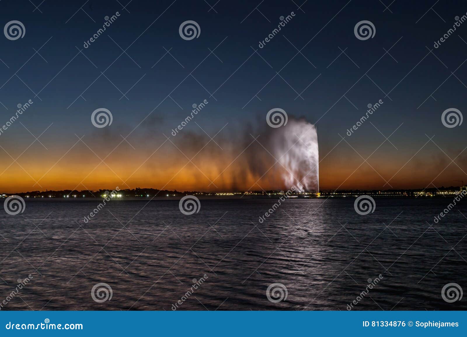 king fahd`s fountain, also known as the jeddah fountain in jeddah, saudi arabia