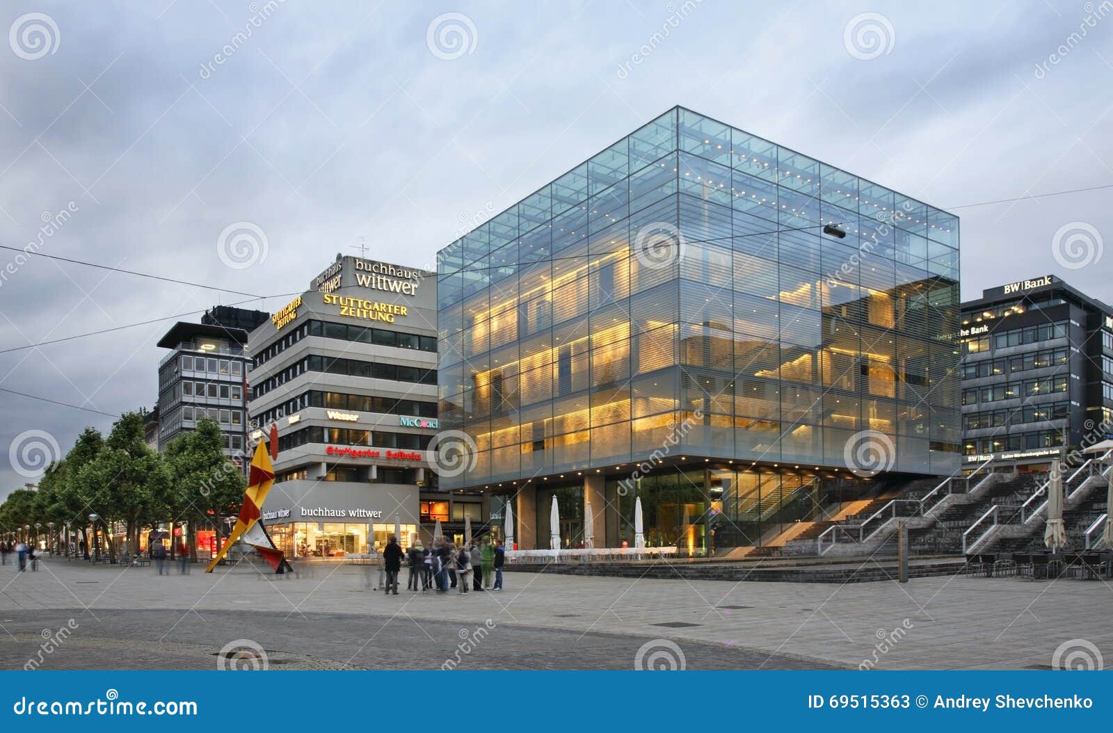 Stuttgarter Innenstadt Bw Bank Dunnt City Filialnetz Aus