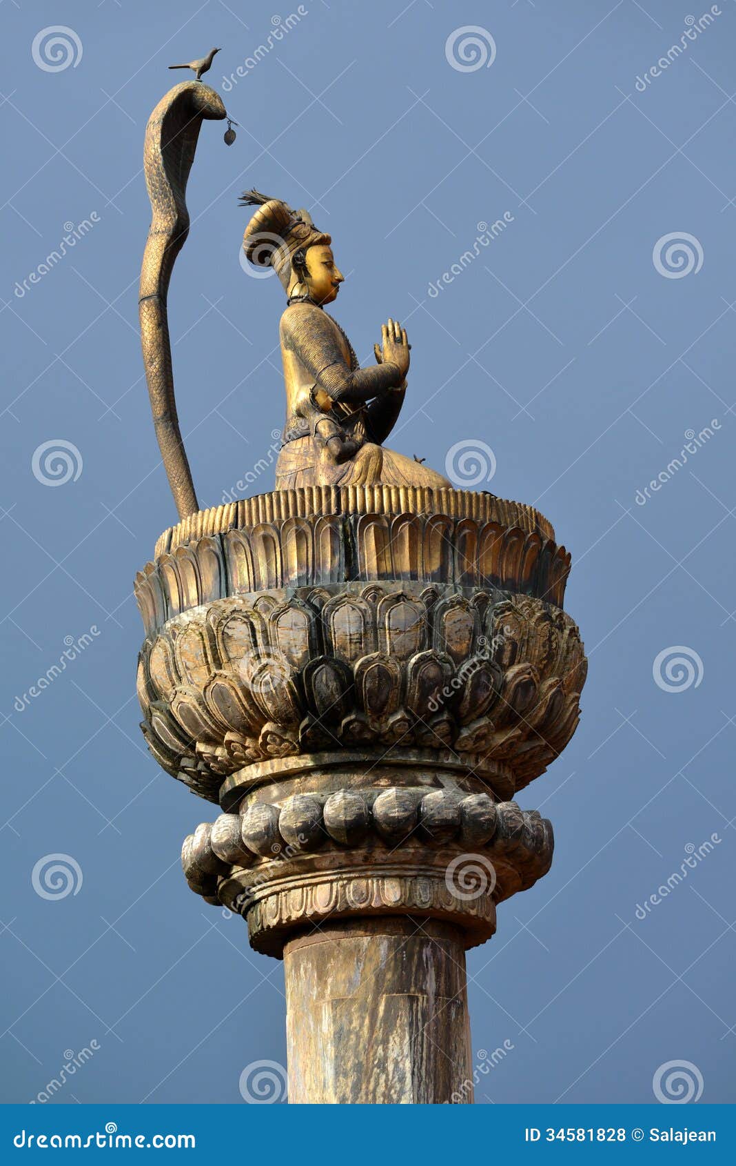 king yoganarendra malla bronze statue. patan, nepal