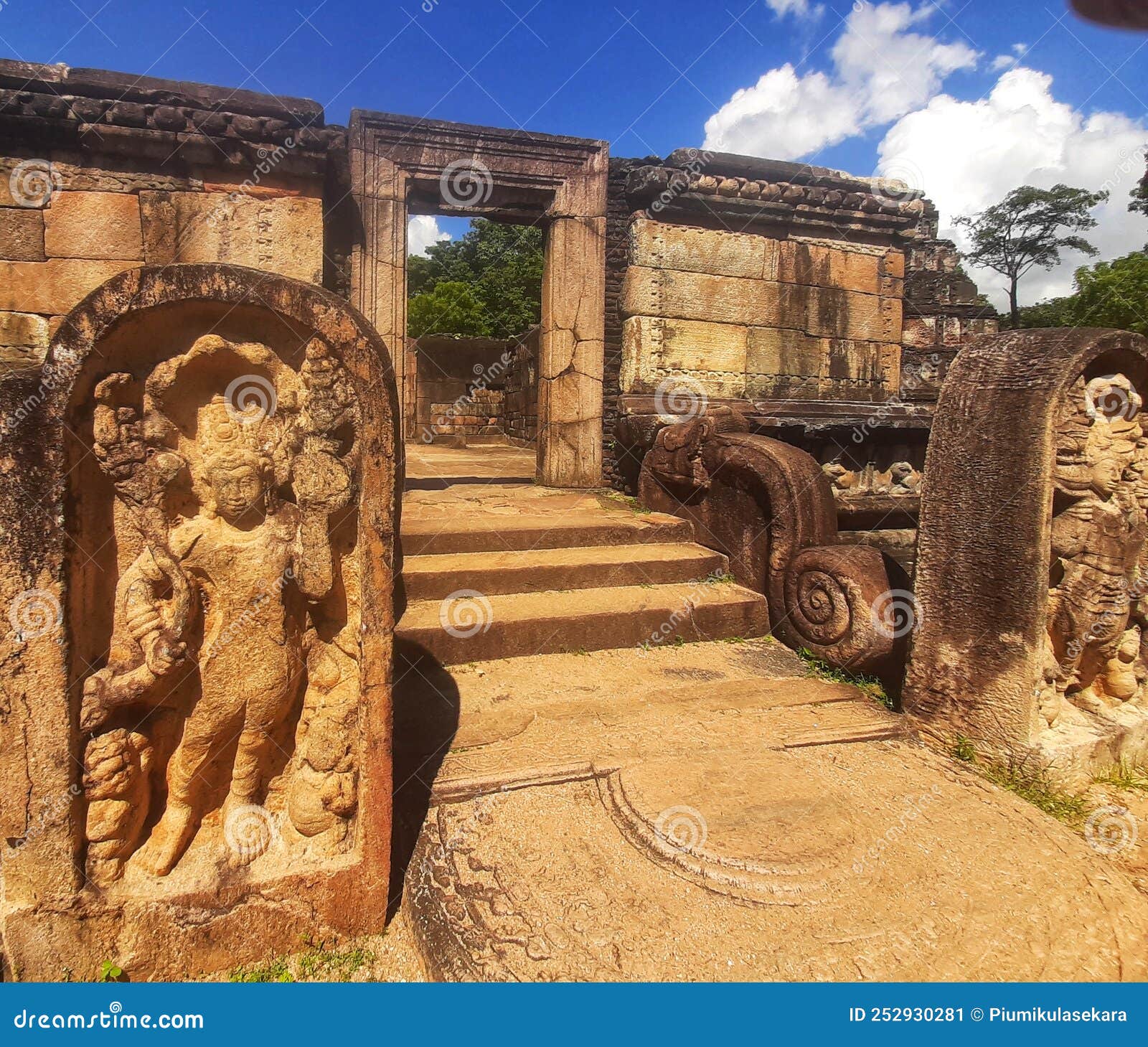 kingdom of polonnaruwa sri lanka