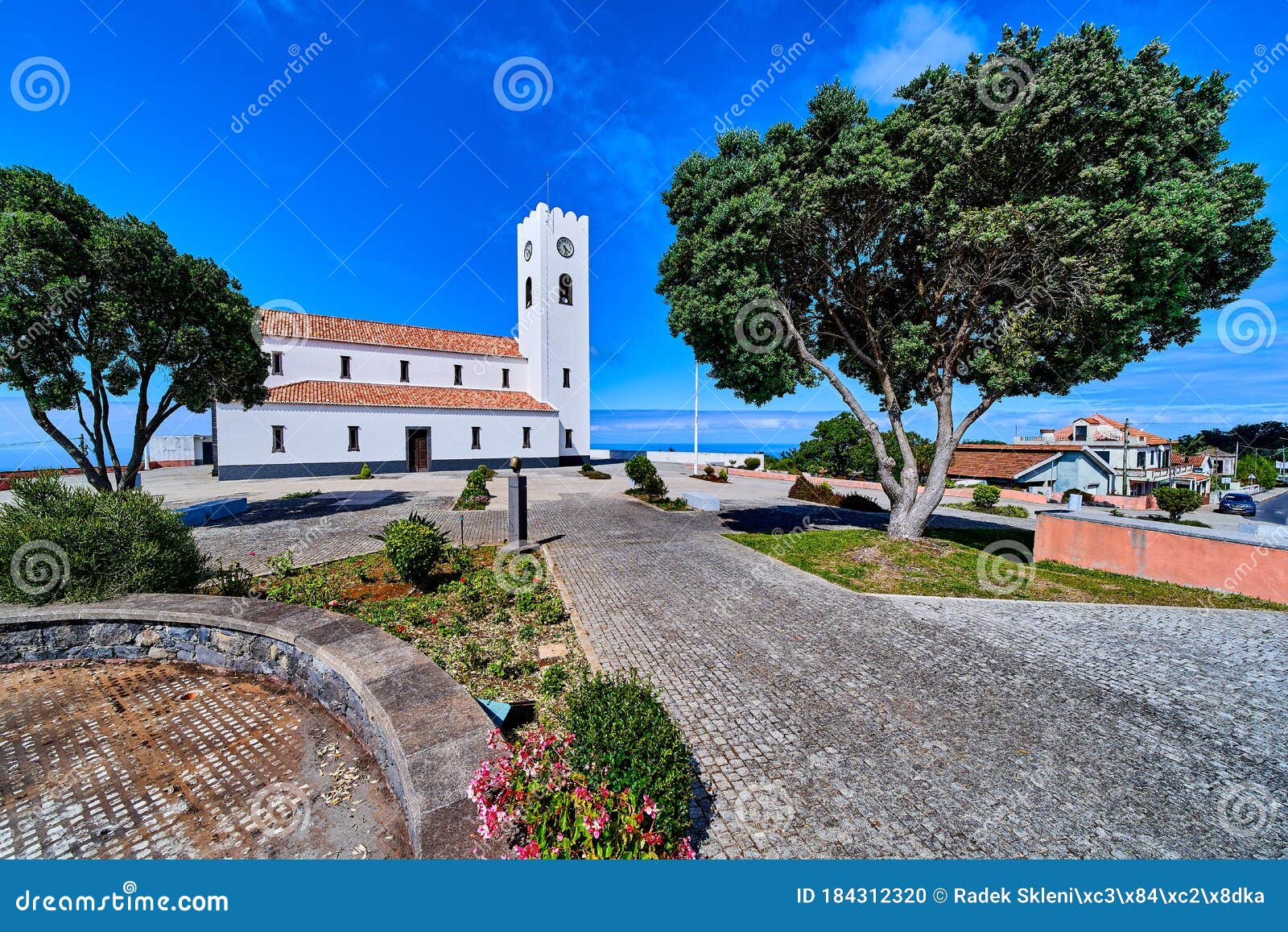 Kirche von Santa Maria Madalena. Kirche des religiösen Ortes schöner Madeira Küste Santas Maria Madalena