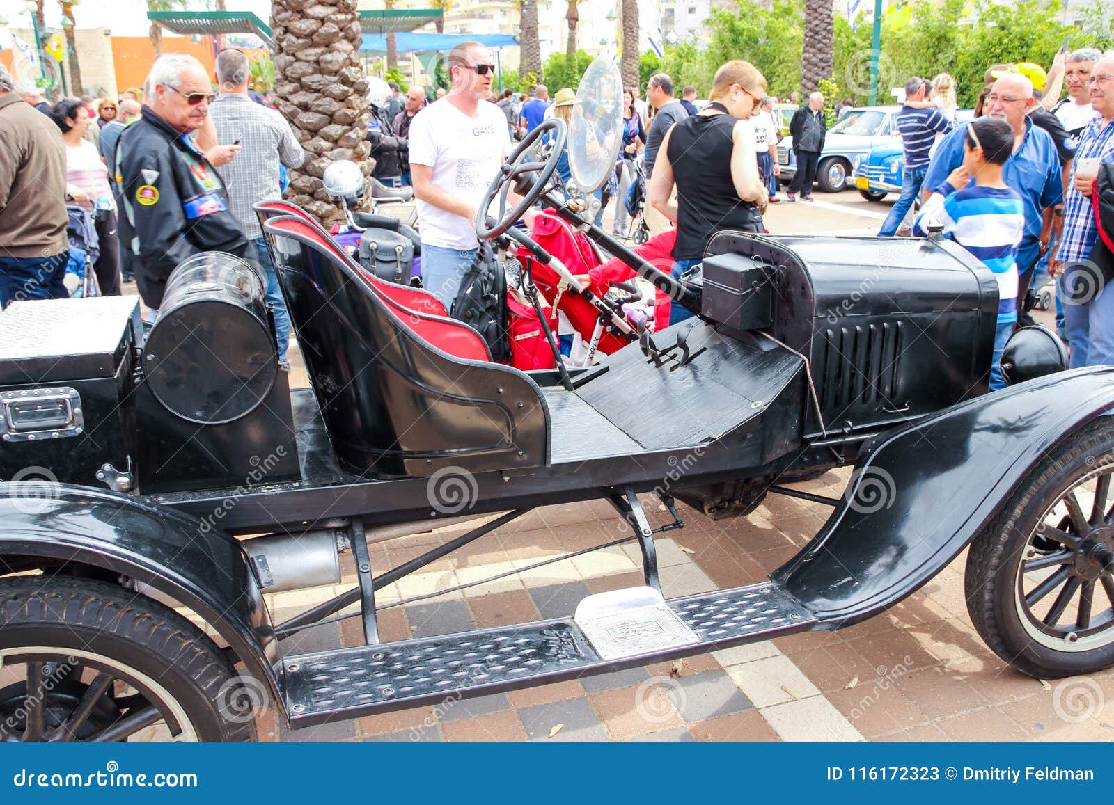 Interior Of Old Ford Model T Speedster 1925 Cabriolet At An Exhibition Of Old  Cars In The Kiryat Motskin Editorial Stock Photo - Image Of Kiryat, Color:  116172323