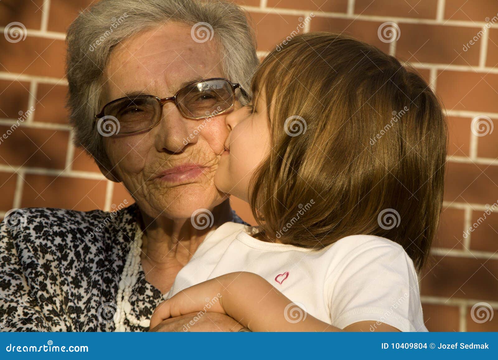 эротика бабушек и малолеток фото 25
