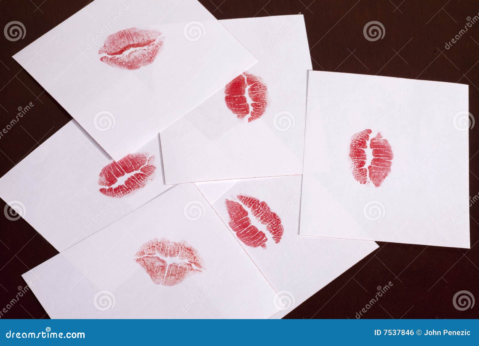 Открытка С Поцелуем Из Тик Тока Лучшая Фото Подборка 
