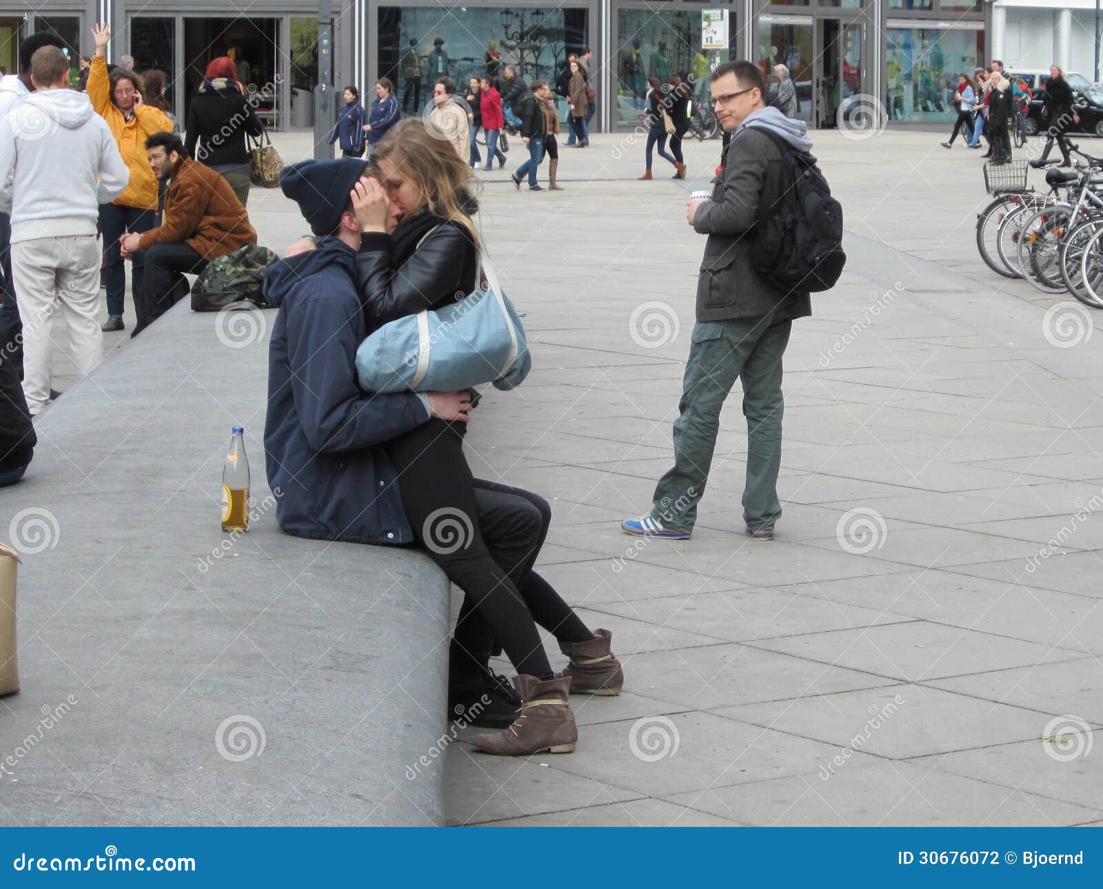 Kissing couple editorial photography. Image of young 30676072