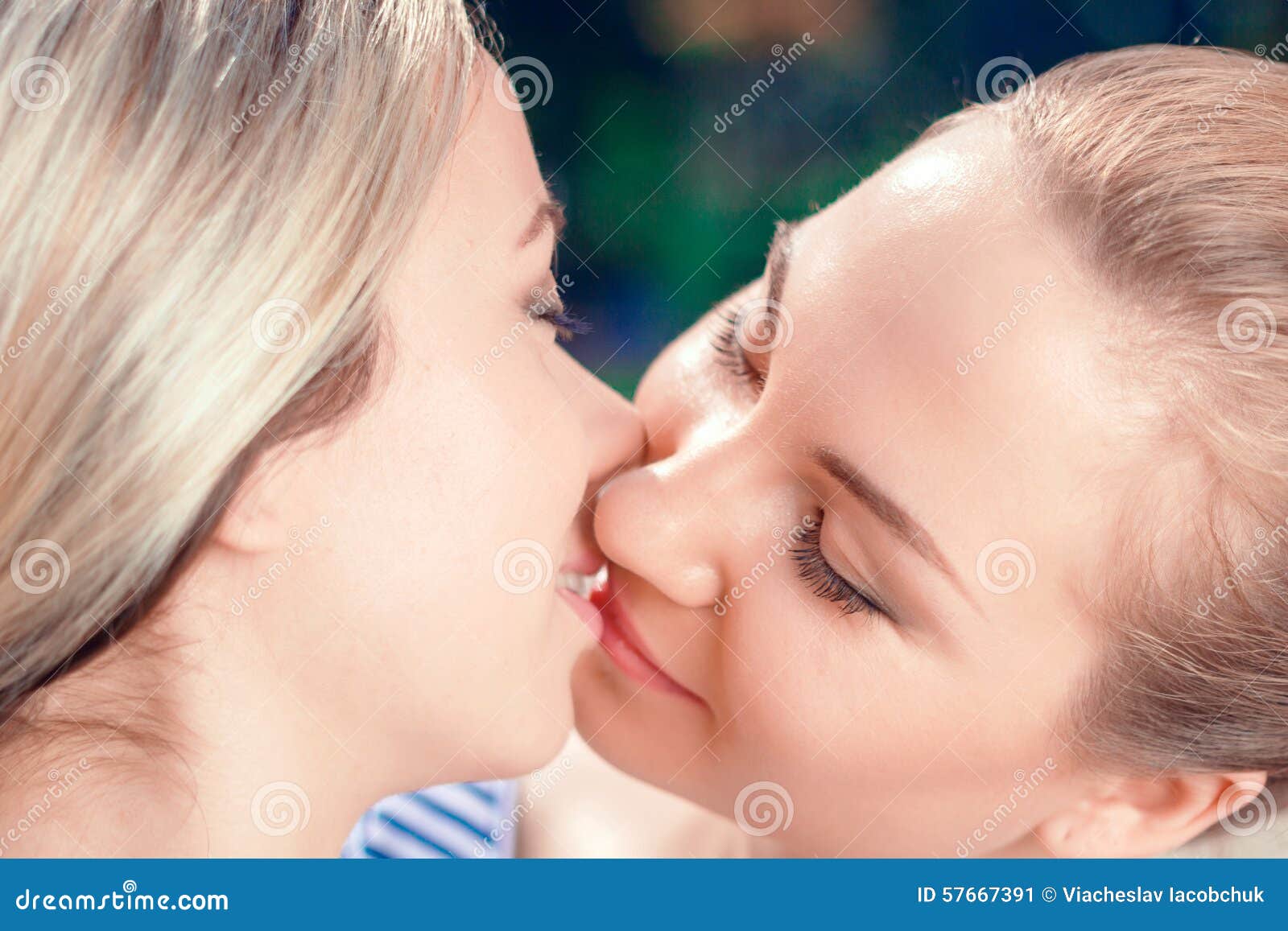 Sexiest Lesbian Kissing 14