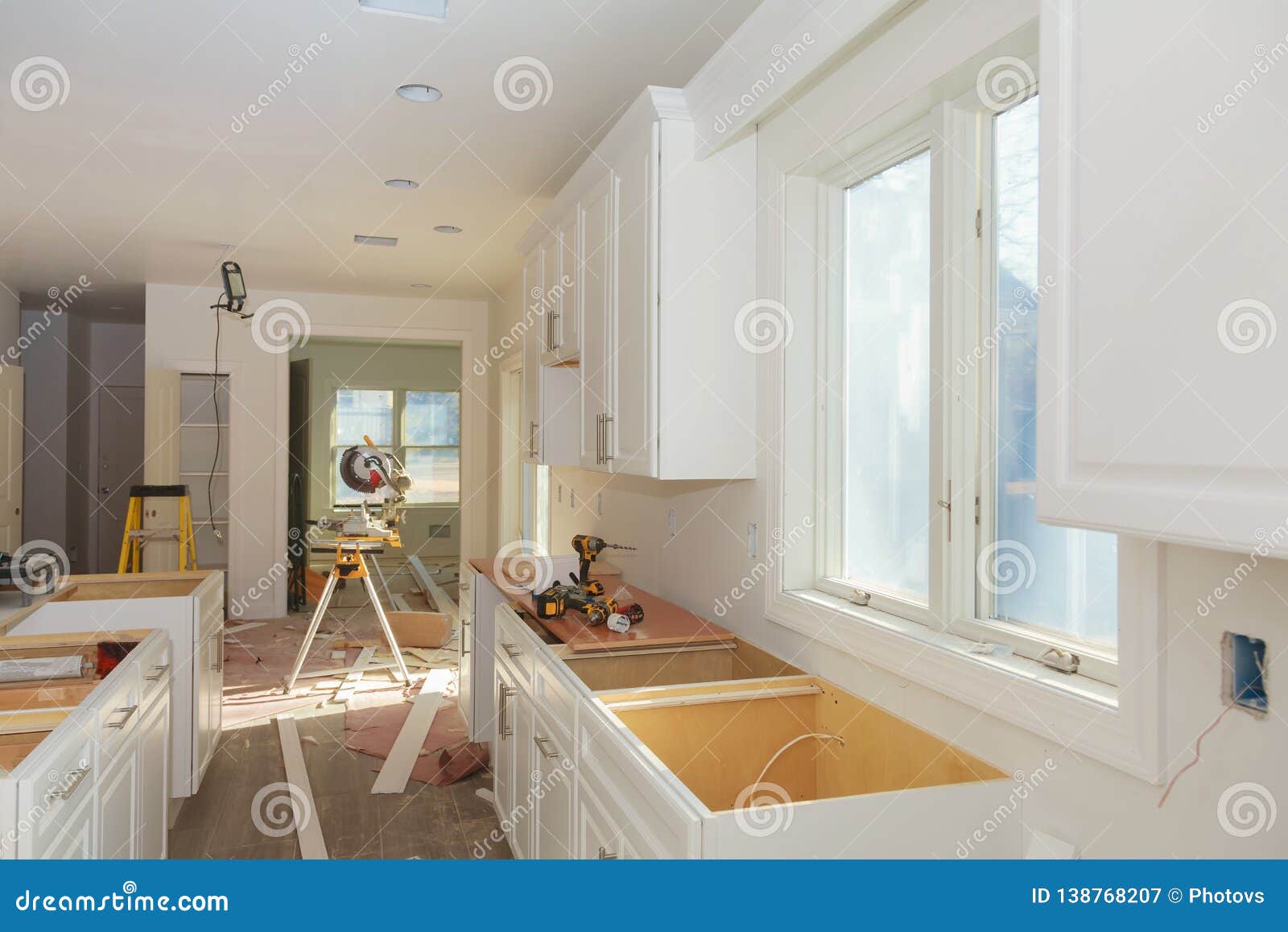 6 Best Digital Angle Finders For Cabinet Installation