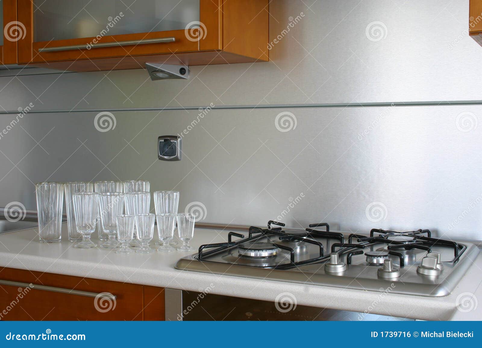 https://thumbs.dreamstime.com/z/kitchen-design-1739716.jpg