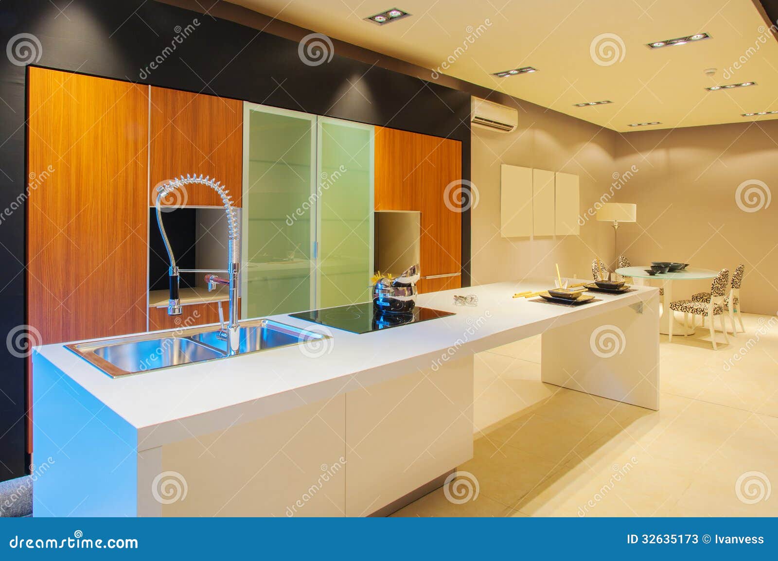 Kitchen dining room stock image. Image of decorating 32635173