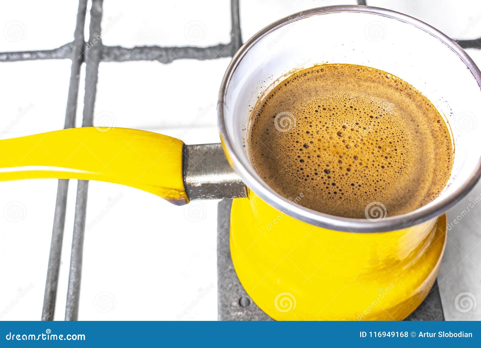 https://thumbs.dreamstime.com/z/kitchen-interior-coffee-making-yellow-turkey-turk-gas-stove-coffee-foam-kitchen-interior-cooking-coffee-yellow-116949168.jpg