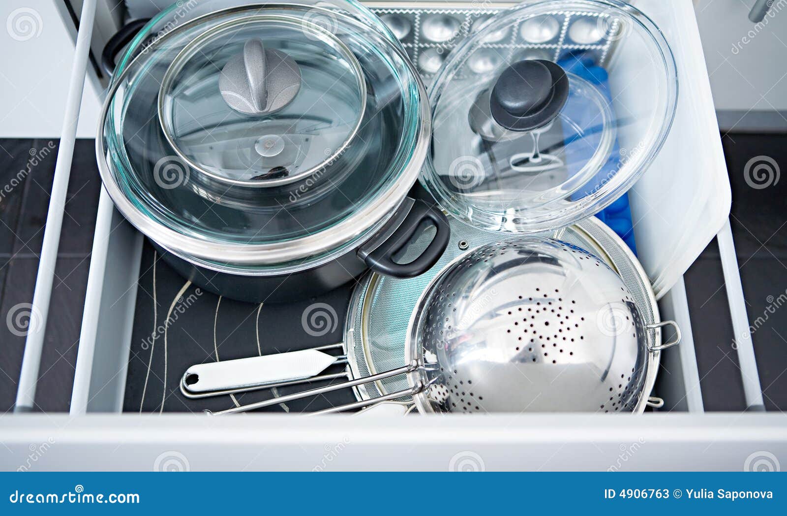 Kitchen utensils in a box stock image. Image of indoors 4906763