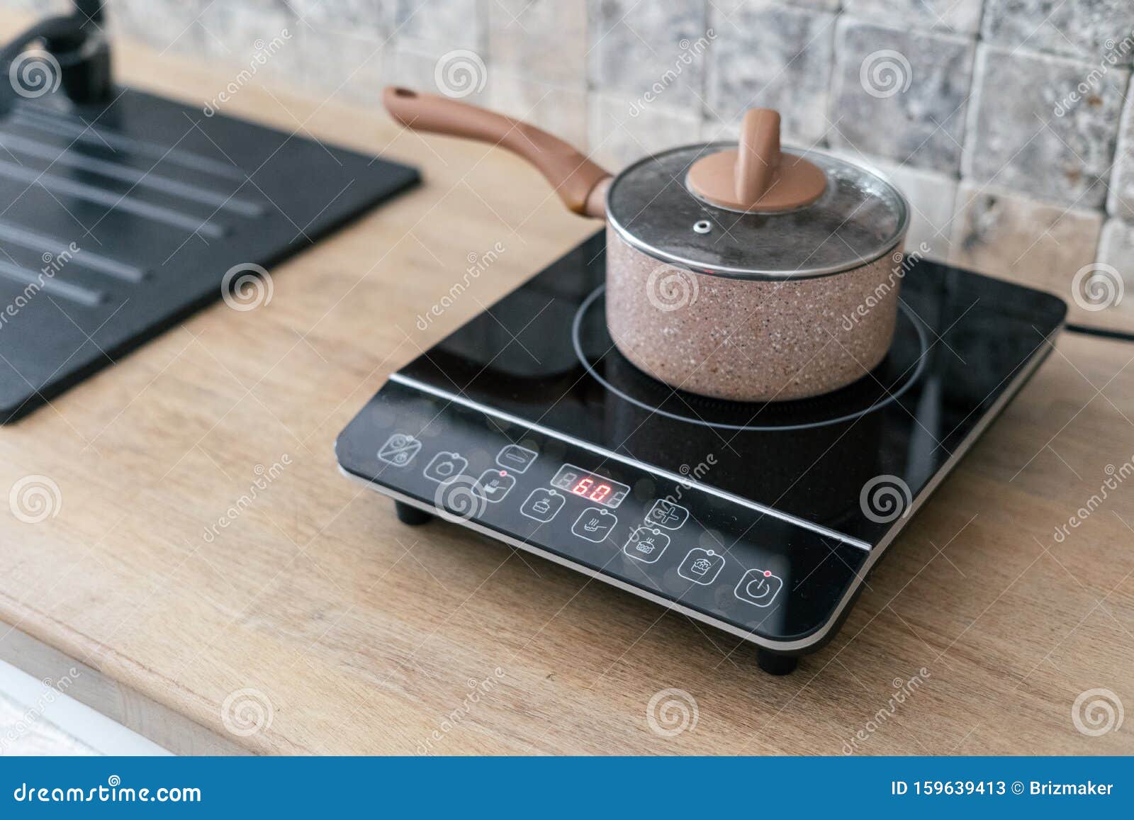 1,038 Electric Stove Control Panel Stock Photos - Free & Royalty-Free Stock  Photos from Dreamstime