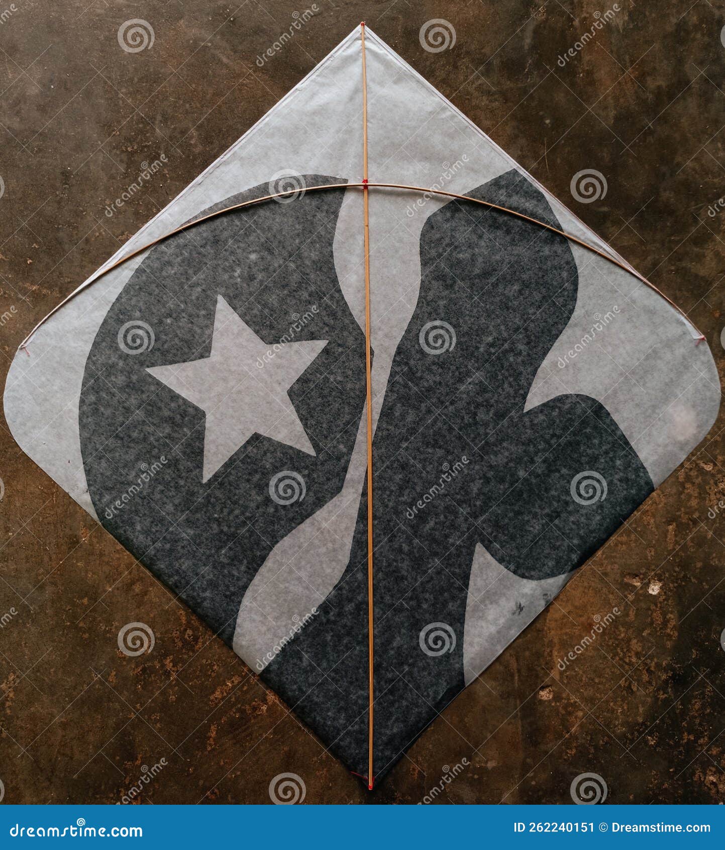 Kite fighter stock image. Image of indonesia, indonesian 262240151