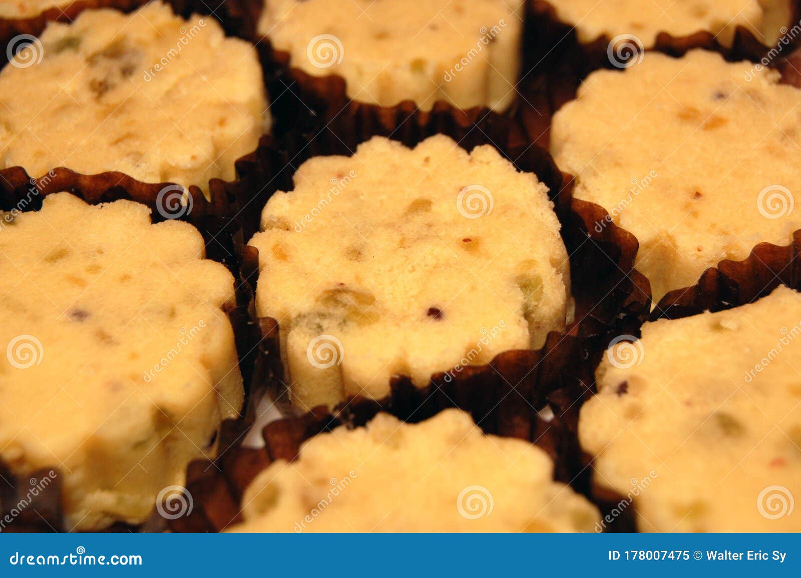 kiwi fruit polvoron as part of food dessert