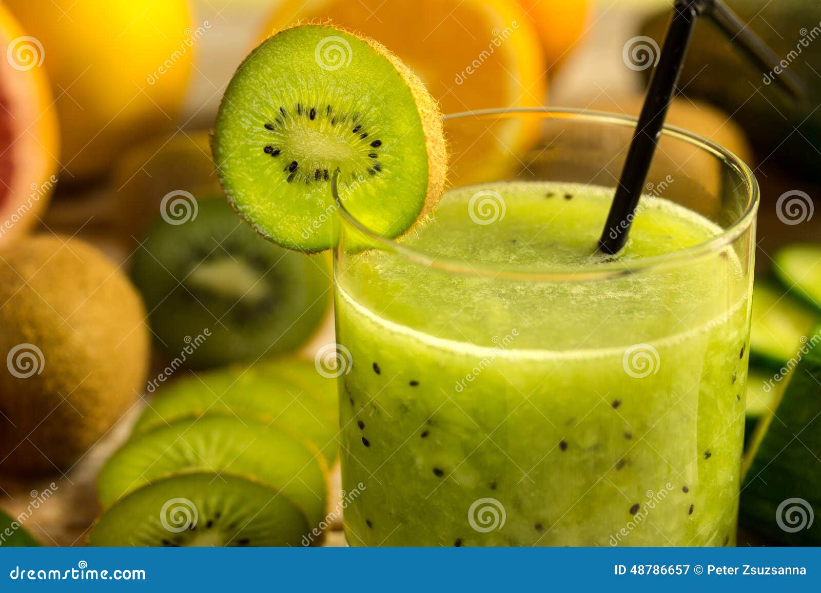 Kiwi Juice immagine stock. Immagine di aranciata, antiossidante 48786657