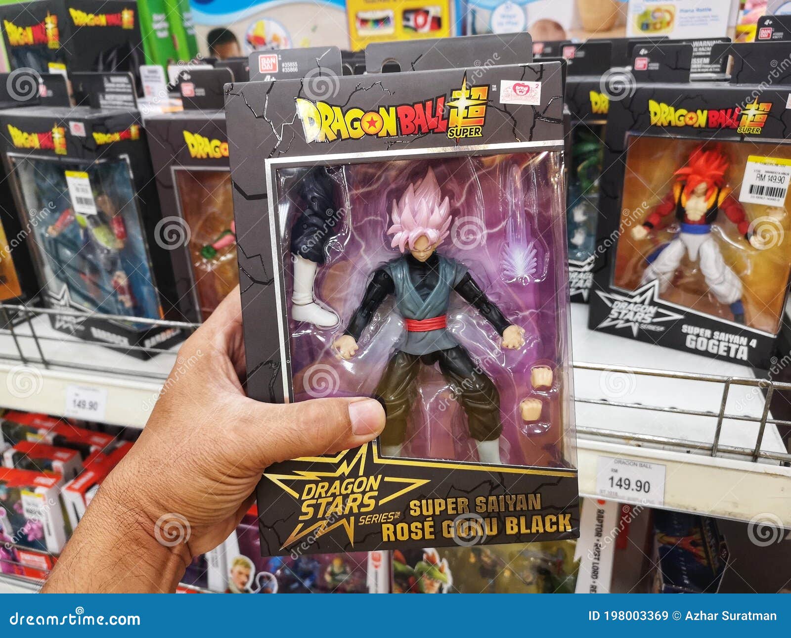 KLANG, MALÁSIA - 29 De Setembro De 2020 : Mão Segura Um Conjunto De Dragões  Ball Super Saiyan 3 Goku Toy Na Loja De Brinquedos De Foto de Stock  Editorial - Imagem de figurino, super: 198003998