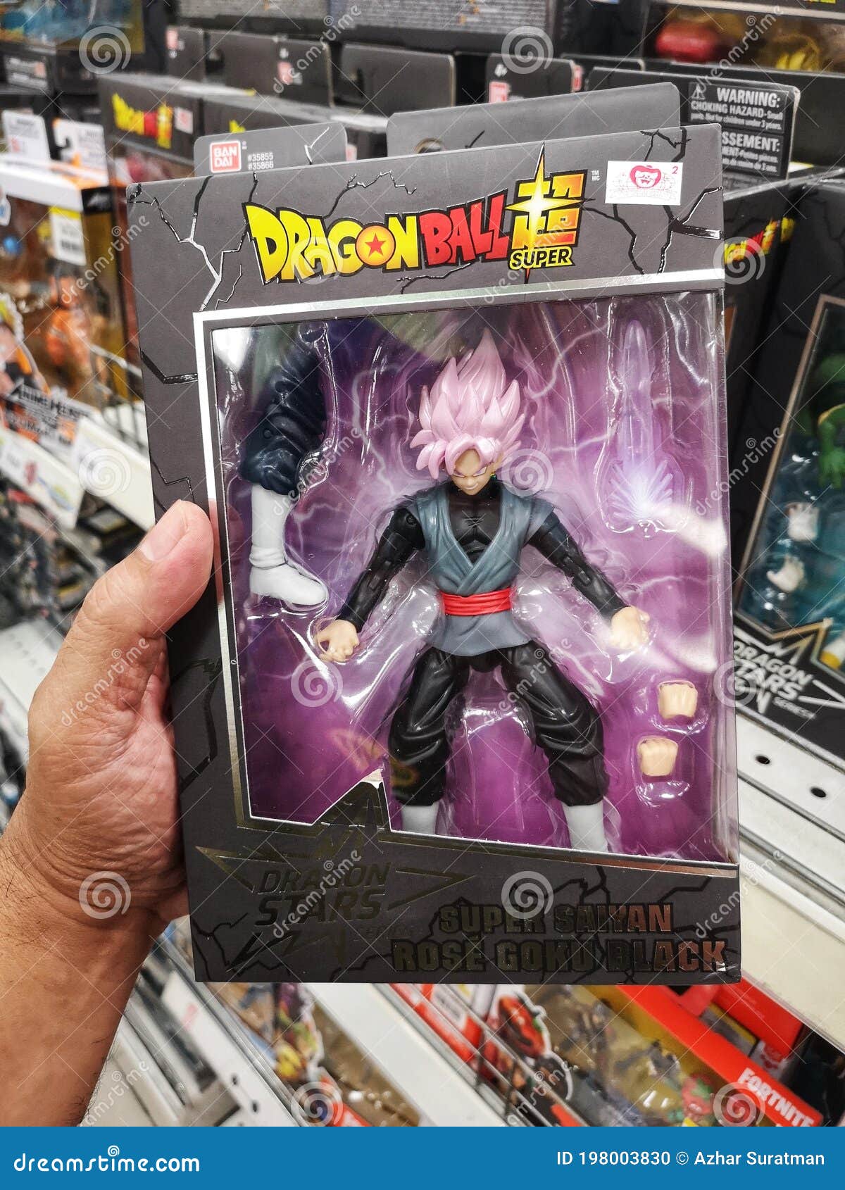 Klang Malaysia 29 De Septiembre De 2020 : Mano Sujetar Un Set En Caja Para Vender Bola De Dragón Rosa Goku Negro En El Supermercad Imagen editorial - Imagen de venta, mano: 198003830 Klang Malaysia 29 De Septiembre De 2020 : Mano Sujetar Un Set En Caja Para Vender Bola De Dragón Rosa Goku Negro En El Supermercad Imagen editorial - Imagen de venta, mano: 198003830