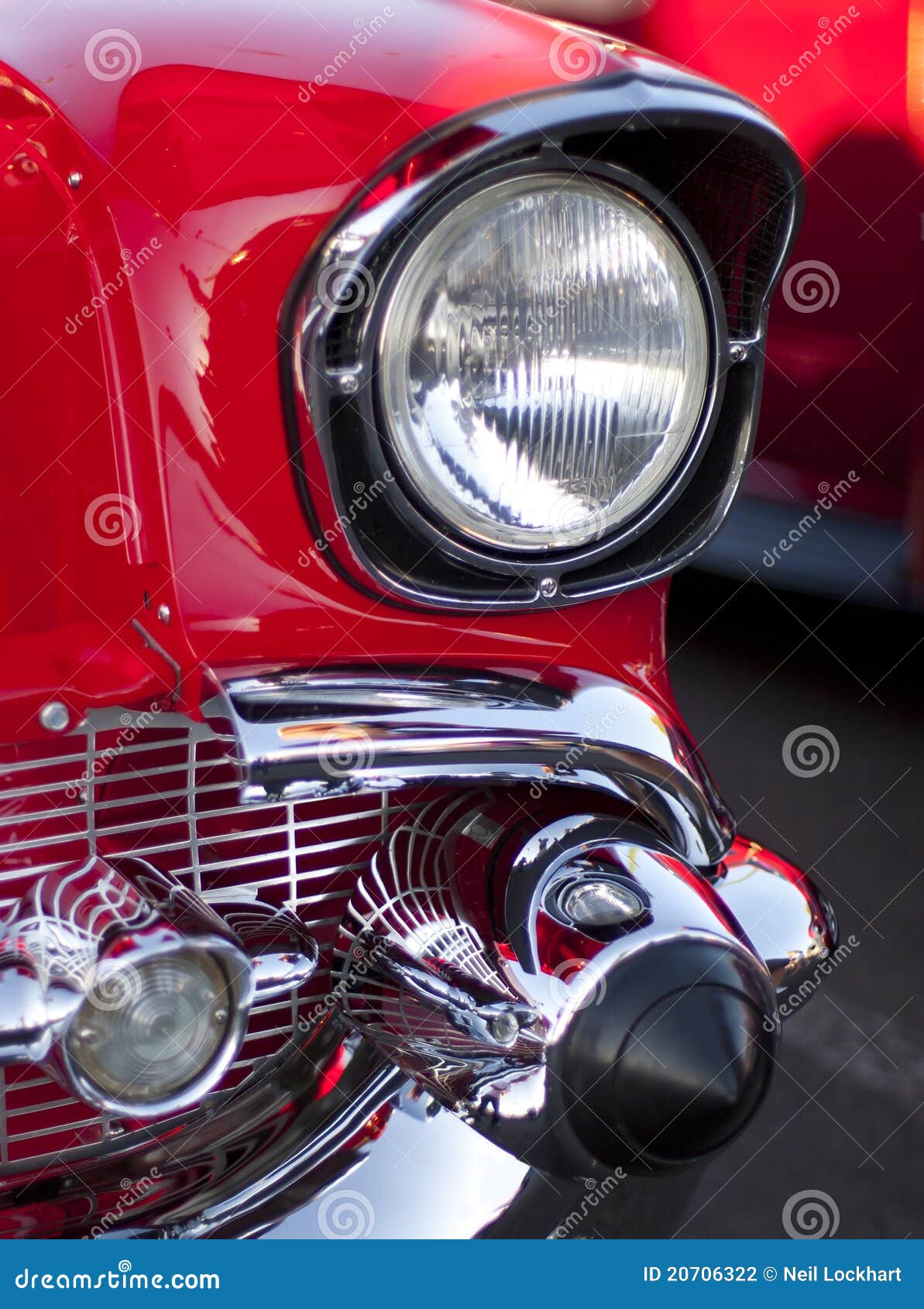 Klassiskt Bilbillykta Och Galler Arkivfoto - Bild av körsbär, gammalt