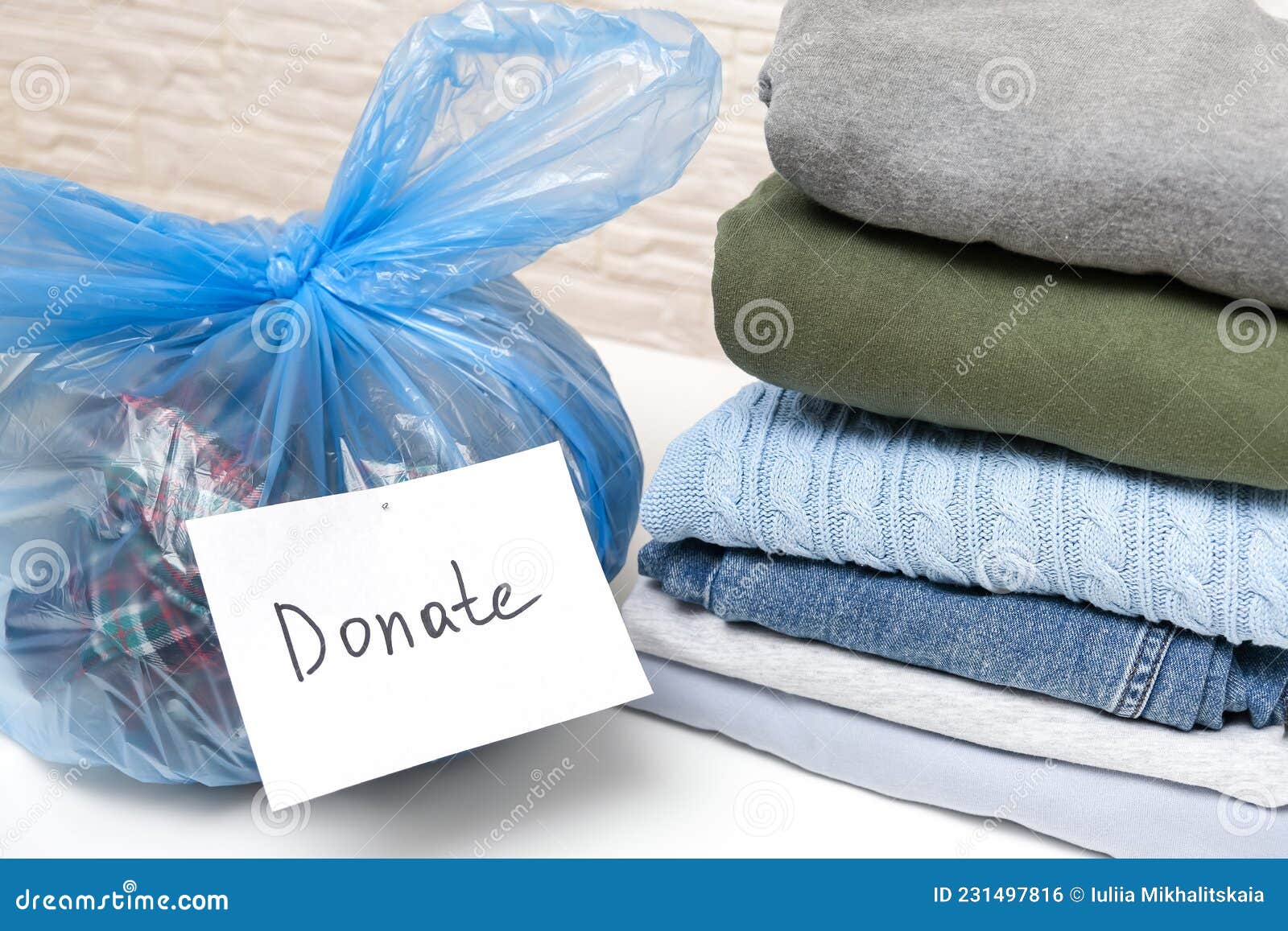 onbetaald Adviseren hoofdstuk Kleding Bewaren En Doneren Een Plastic Zak Met Gebruikte Warme Kleren Voor Donatie, Gratis Stock Foto - Image of menselijk, jasje: 231497816 onbetaald Adviseren hoofdstuk Kleding Bewaren En Doneren Een Plastic Zak Met Gebruikte Warme Kleren Voor Donatie, Gratis Stock Foto - Image of menselijk, jasje: 231497816