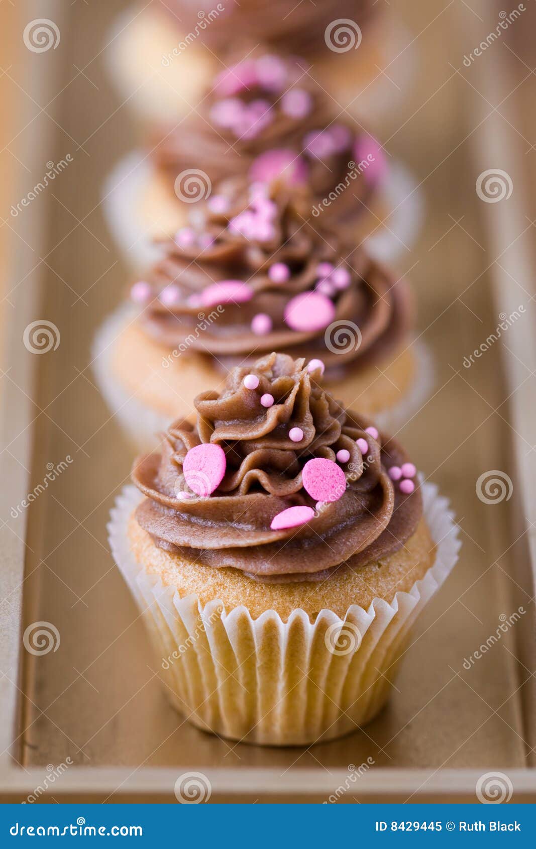 Kleine Kuchen stockbild. Bild von gebacken, feinschmecker - 8429445