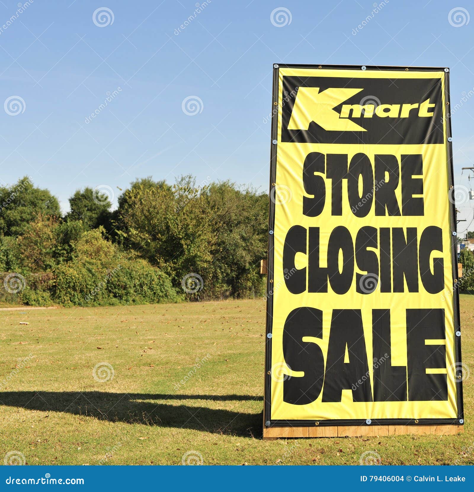 Kmart Store Closing Sign Editorial Stock Image Image Of Mall