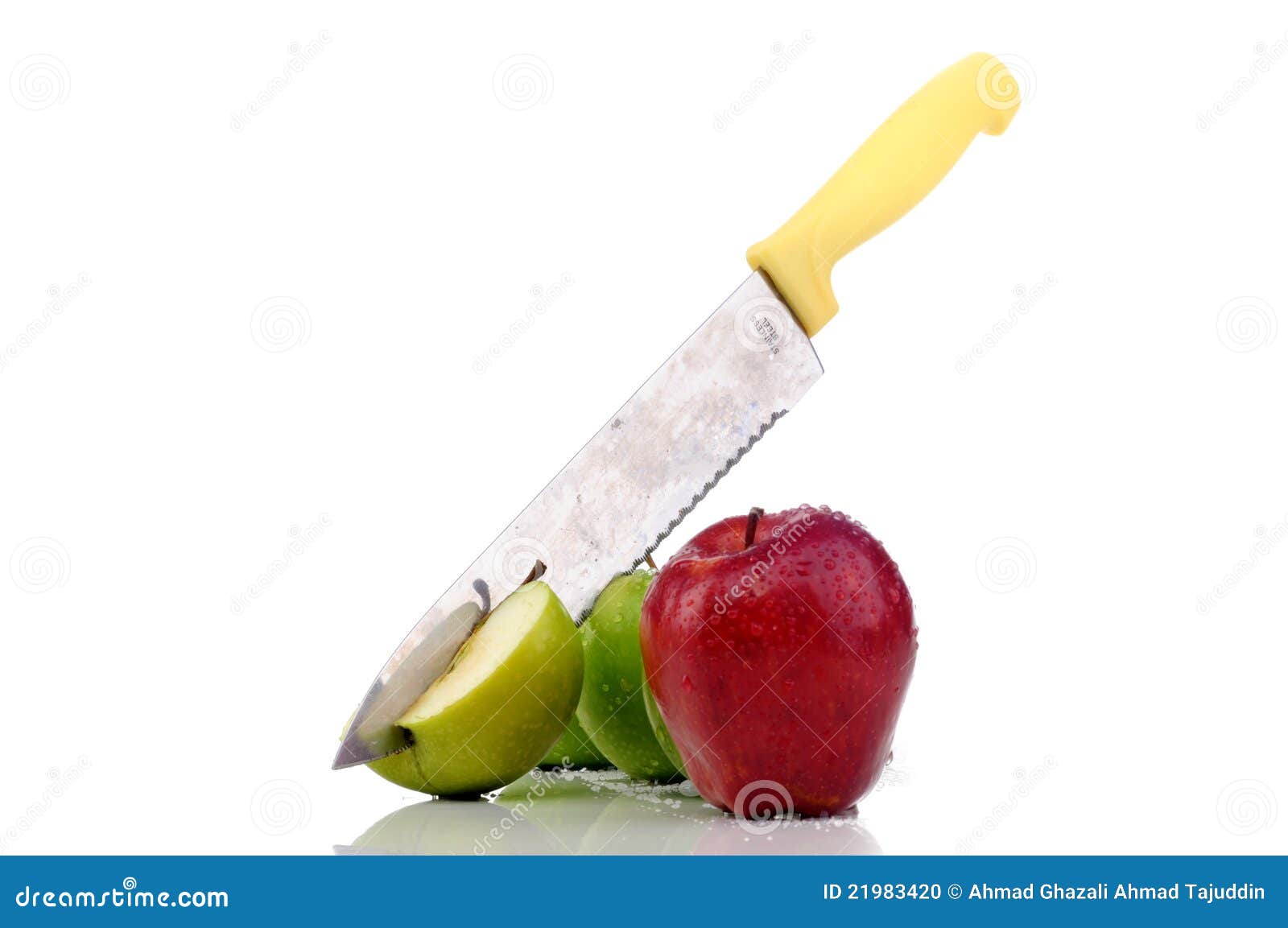 Knife cut fresh apples stock photo. Image of board, metal 21983420