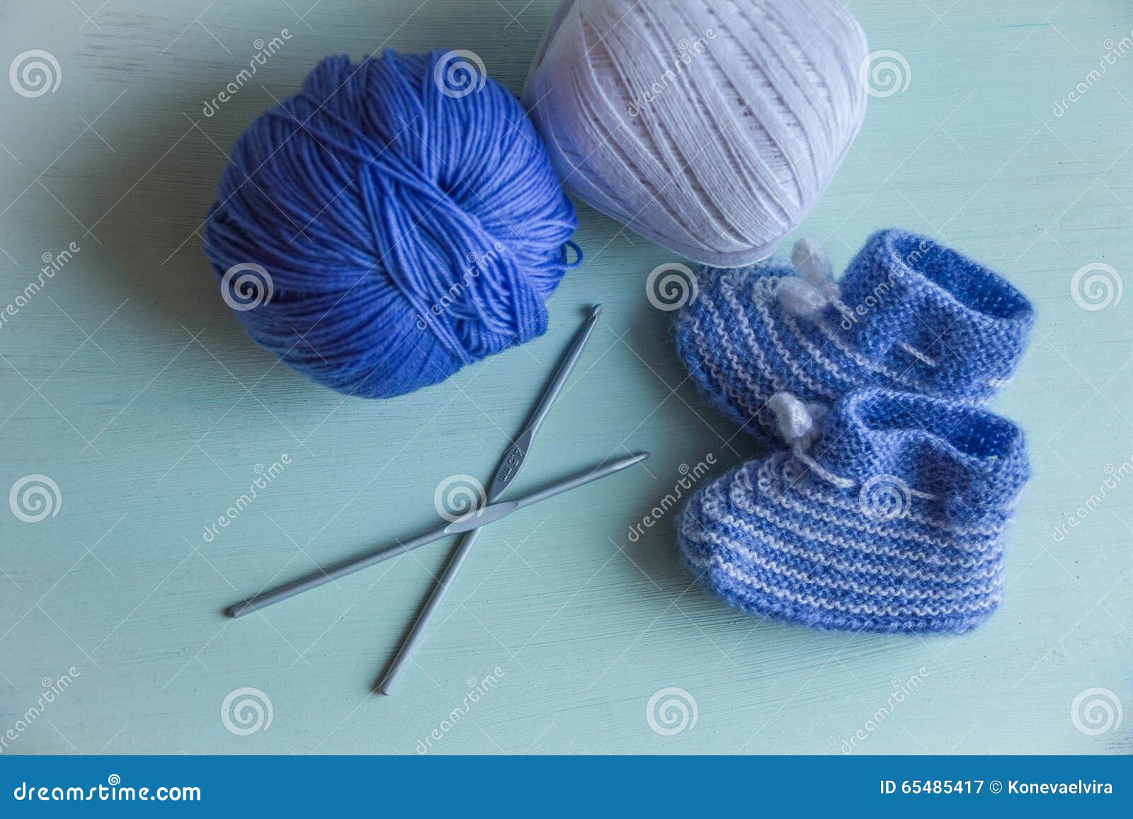 Knitting Baby Shoes with Blue and White Yarn Stock Image - Image of infant,  hobby: 65485417