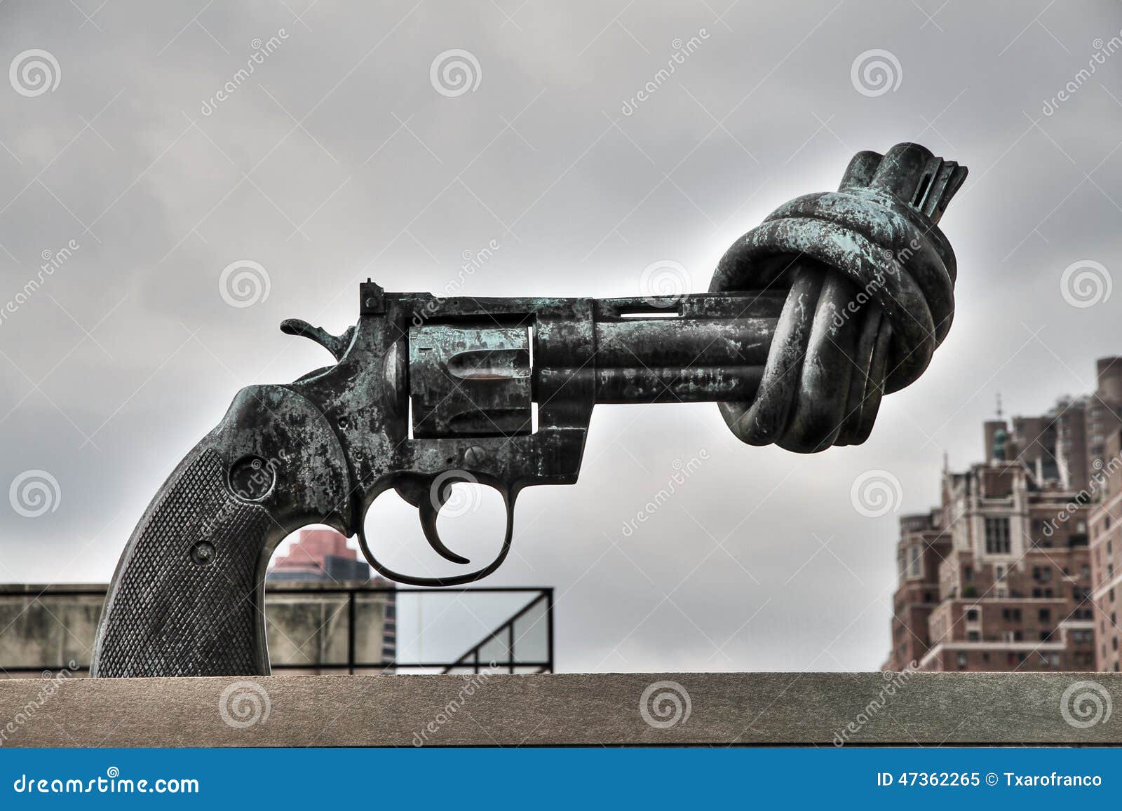 the knotted gun of united nations