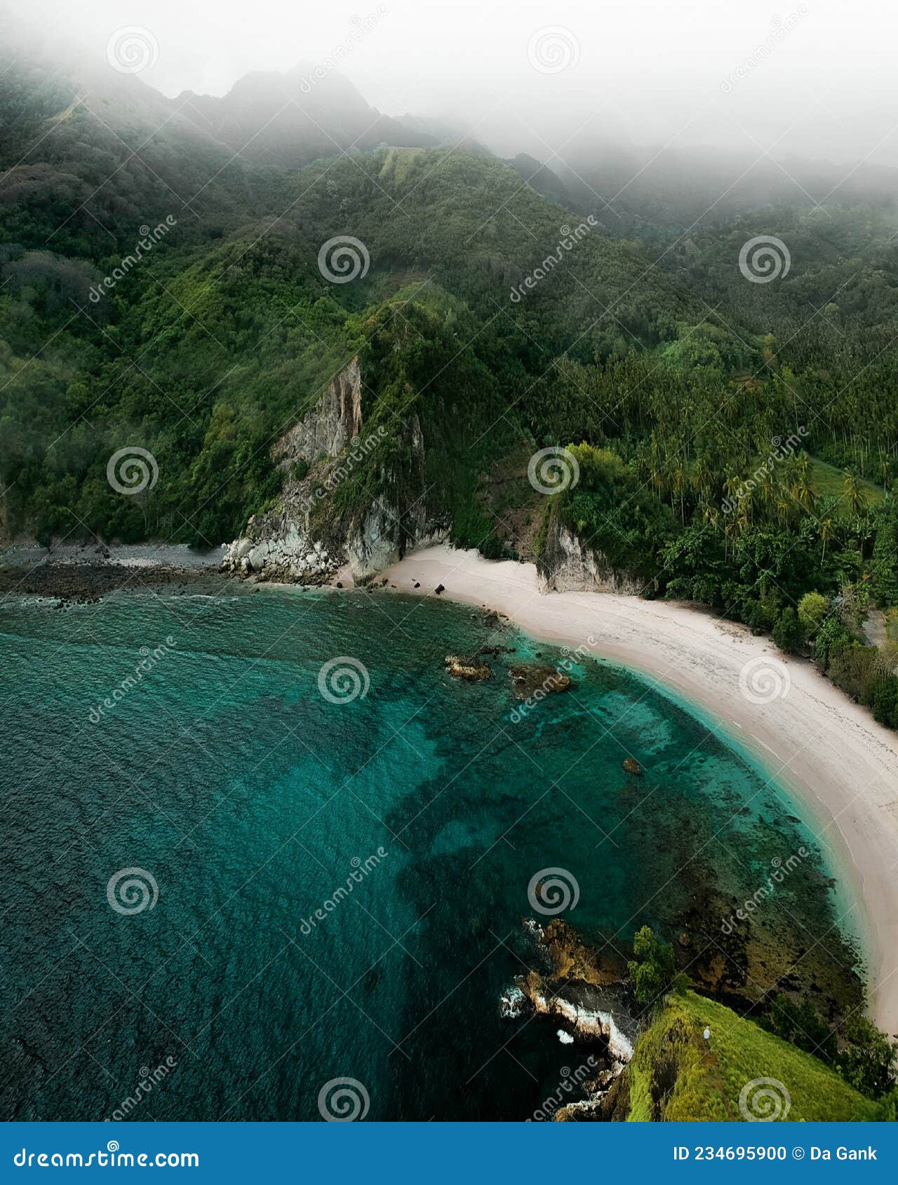 koka beach maumere