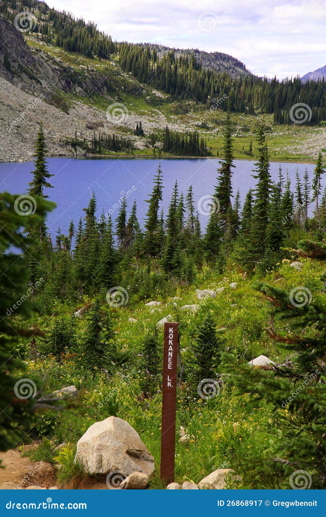 Kokanee Lake stock image. Image of columbia, blue, glacial 26868917
