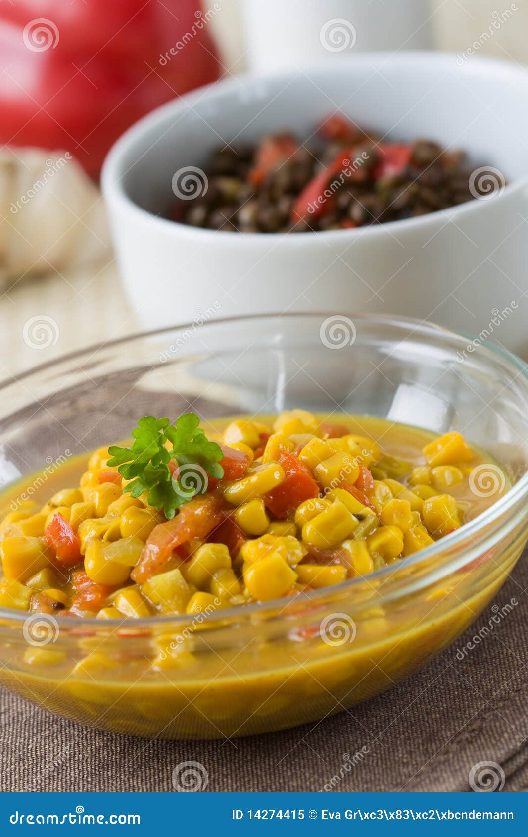 Kokonussmilch Mais-Curry stockbild. Bild von cocos, vertikal - 14274415