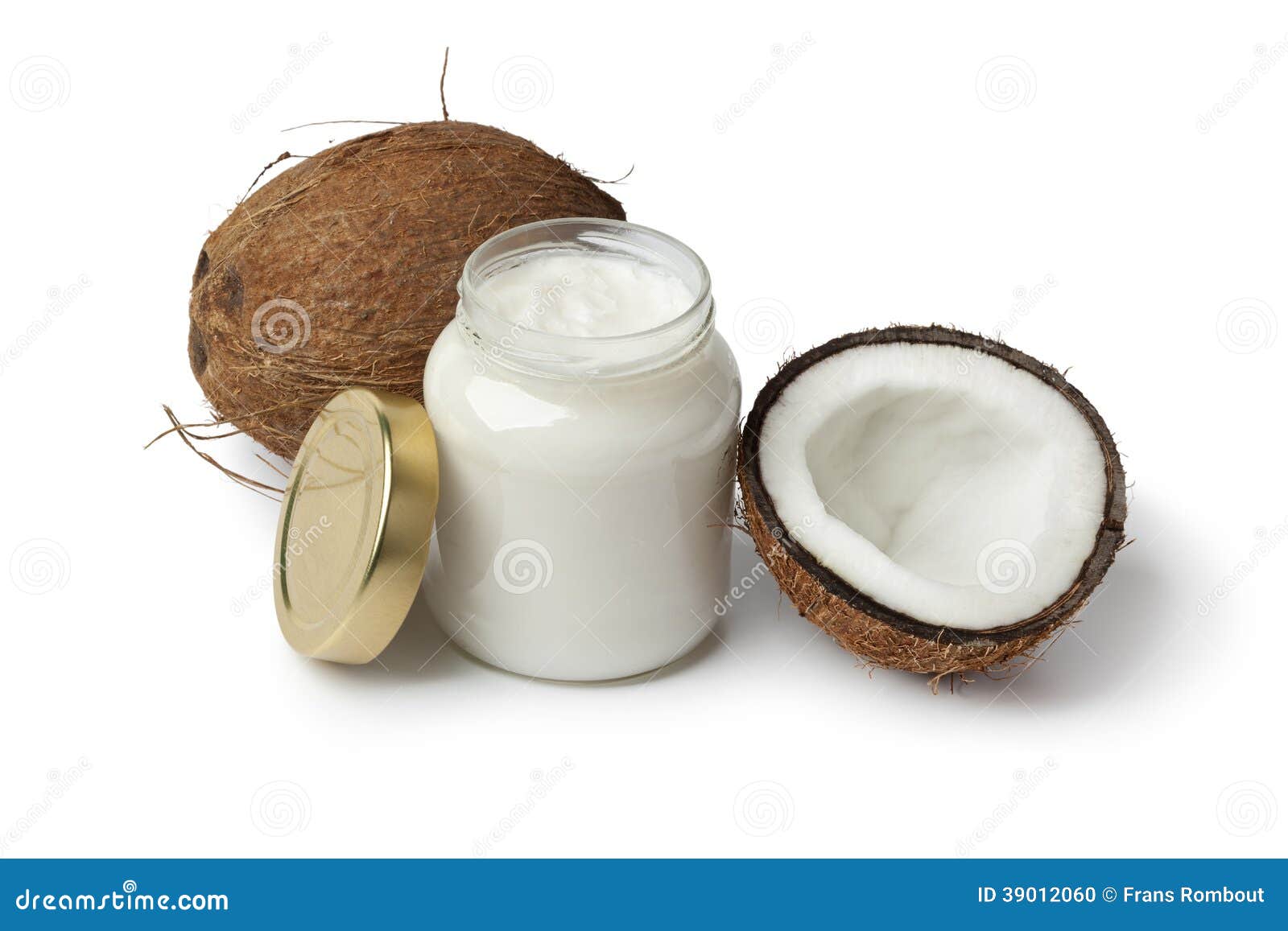 Kokosnussöl und frische Kokosnuss auf weißem Hintergrund