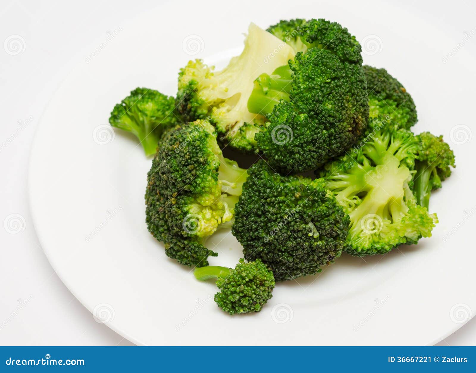 Kokt broccoli fotografering för bildbyråer. Bild av appetisers 36667221