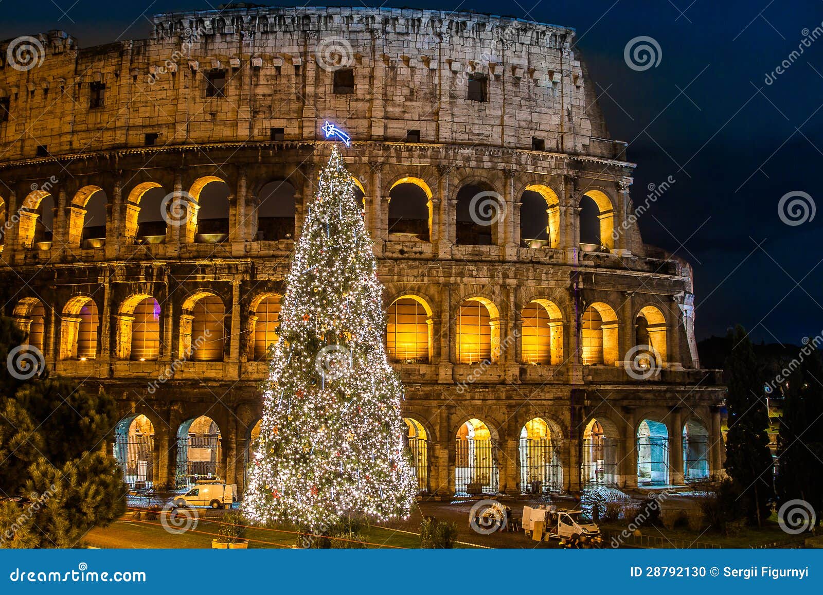 Kolosseum Von Rom Italien Auf Weihnachten Stockfoto Bild Von Italien Kolosseum 28792130