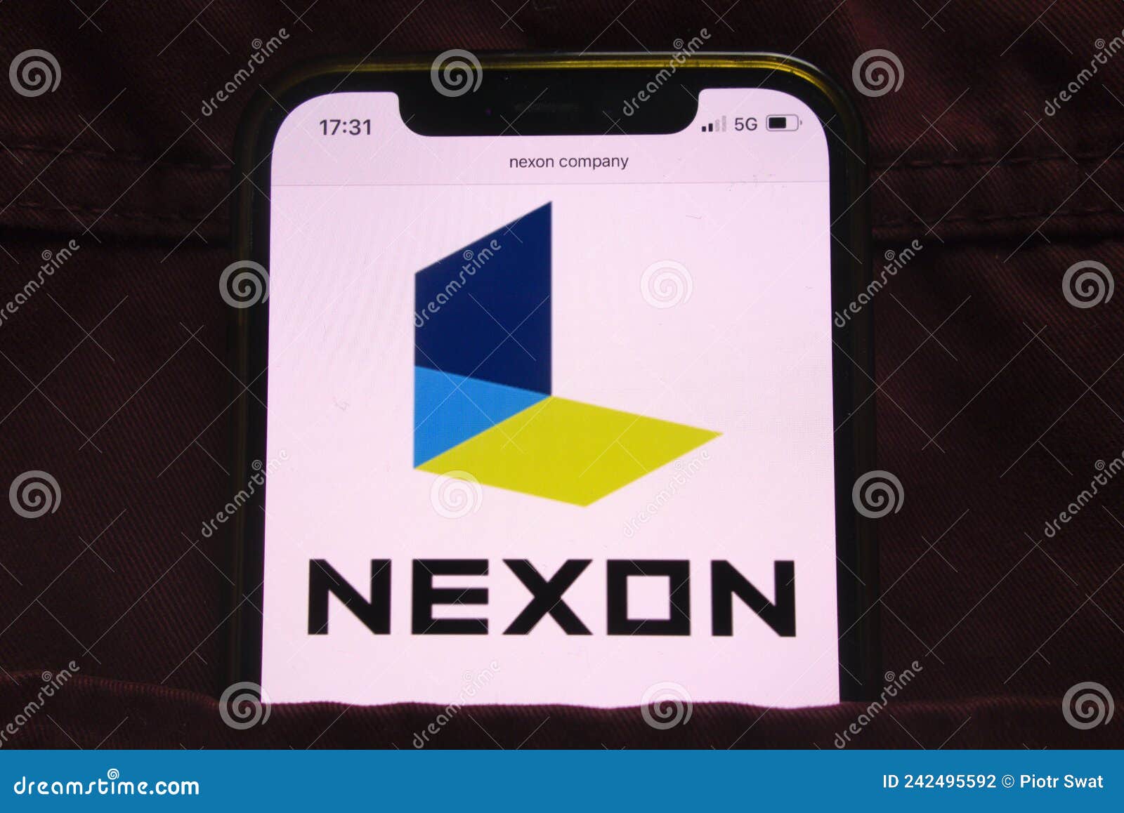 CarMetics NEXON 3D Letters (3D Stickers 3D Logo 3D Emblem for Tata Nexon  Bonnet Dickey and Door Accessories) ? Silver Colour 1.5 Inch ? 1 Set :  Amazon.in: Car & Motorbike
